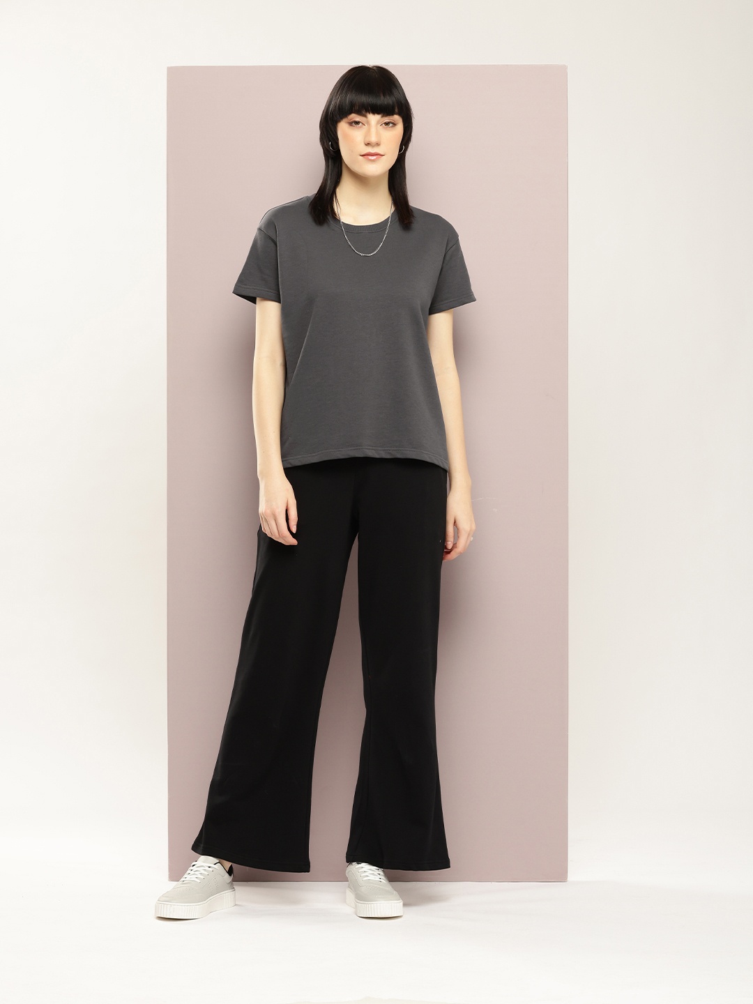 DILLINGER Women Oversized Drop Shoulder Ultra Soft Drapey Cotton Crew Co-Ords Set, Grey
DILLINGER Women Oversized Drop Shoulder Ultra Soft Drapey Cotton Crew Co-Ords Set, Grey