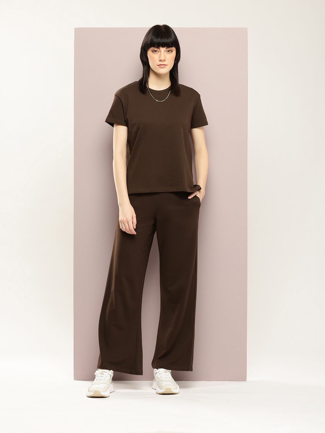 DILLINGER Women Oversized Drop Shoulder Ultra Soft Drapey Cotton Crew Co-Ords Set, Brown
DILLINGER Women Oversized Drop Shoulder Ultra Soft Drapey Cotton Crew Co-Ords Set, Brown