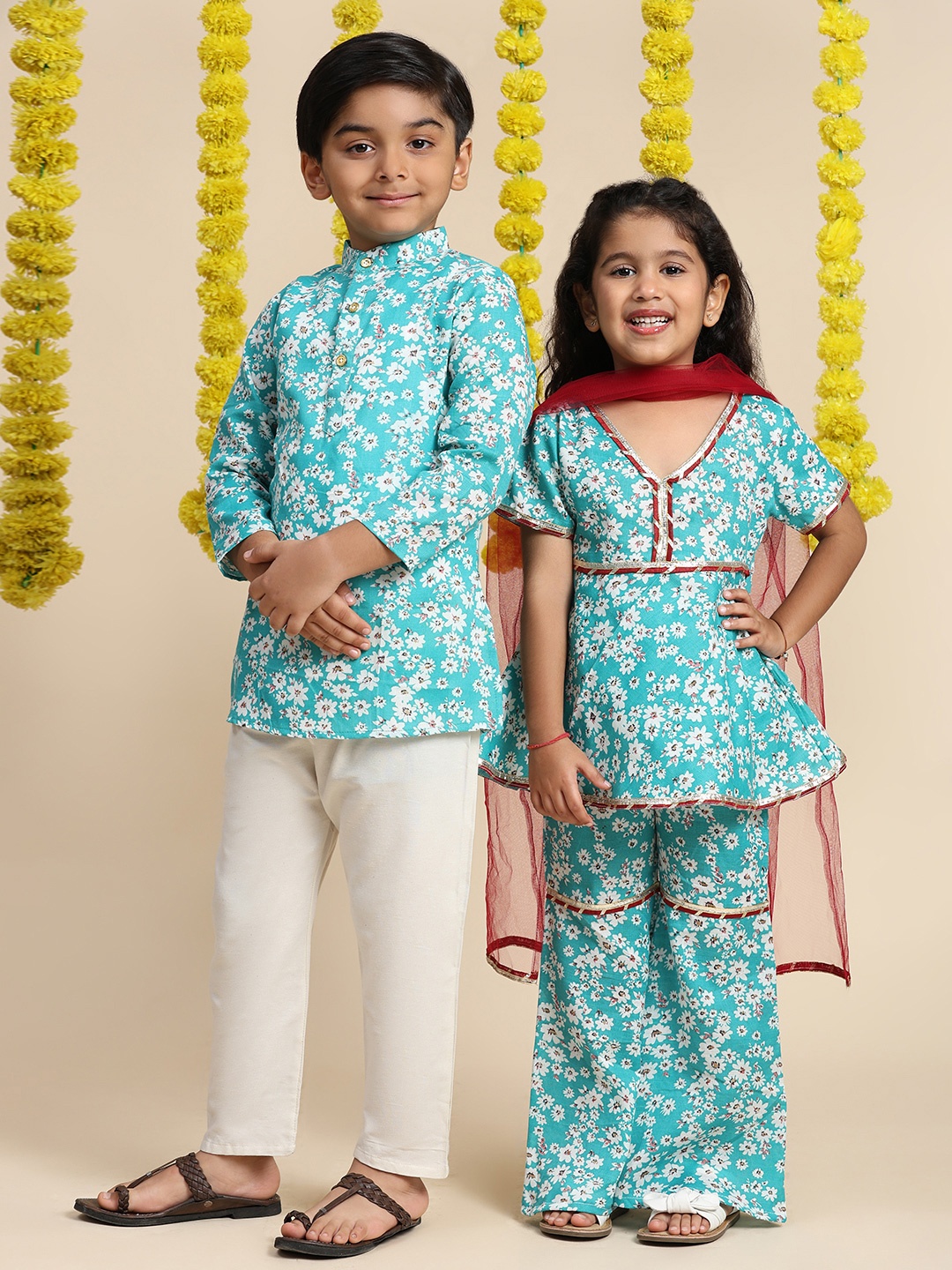 Cutiekins Girls Floral Printed Gotta Patti Kurti With Sharara & Dupatta, Turquoise blue
Cutiekins Girls Floral Printed Gotta Patti Kurti With Sharara & Dupatta, Turquoise blue