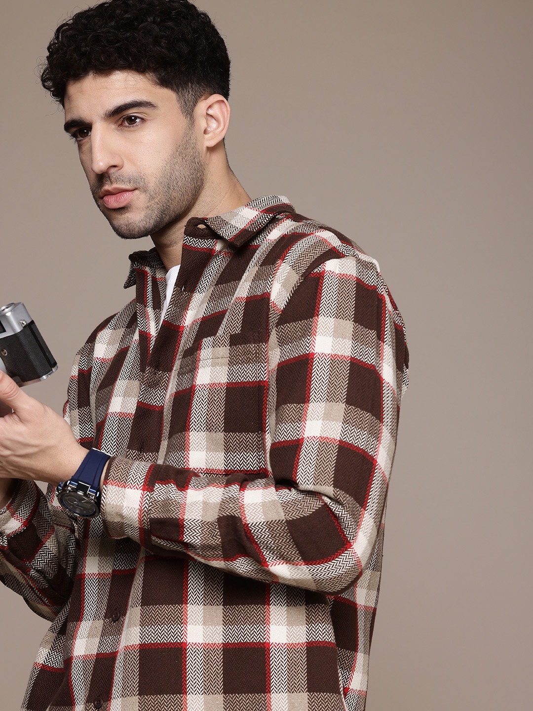 The Roadster Life Co. Flannel Checked Drop-Shoulder Sleeves Relaxed Fit Casual Shirt, Brown
The Roadster Life Co. Flannel Checked Drop-Shoulder Sleeves Relaxed Fit Casual Shirt, Brown
