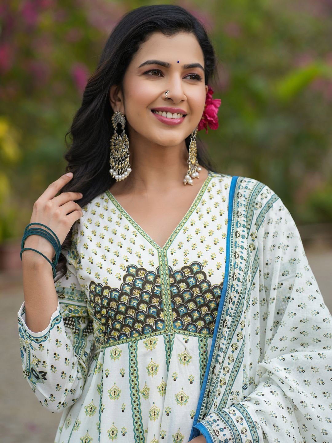 Readiprint Women Floral Printed Empire Aari Work Pure Cotton Kurta with Trousers & With Dupatta, White
Readiprint Women Floral Printed Empire Aari Work Pure Cotton Kurta with Trousers & With Dupatta, White