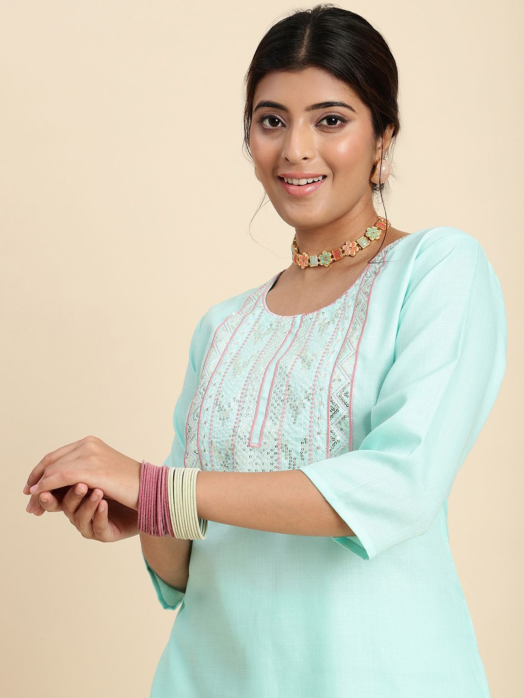 V TRADITION Women Floral Yoke Design Regular Thread Work Kurti with Trousers, Blue
V TRADITION Women Floral Yoke Design Regular Thread Work Kurti with Trousers, Blue