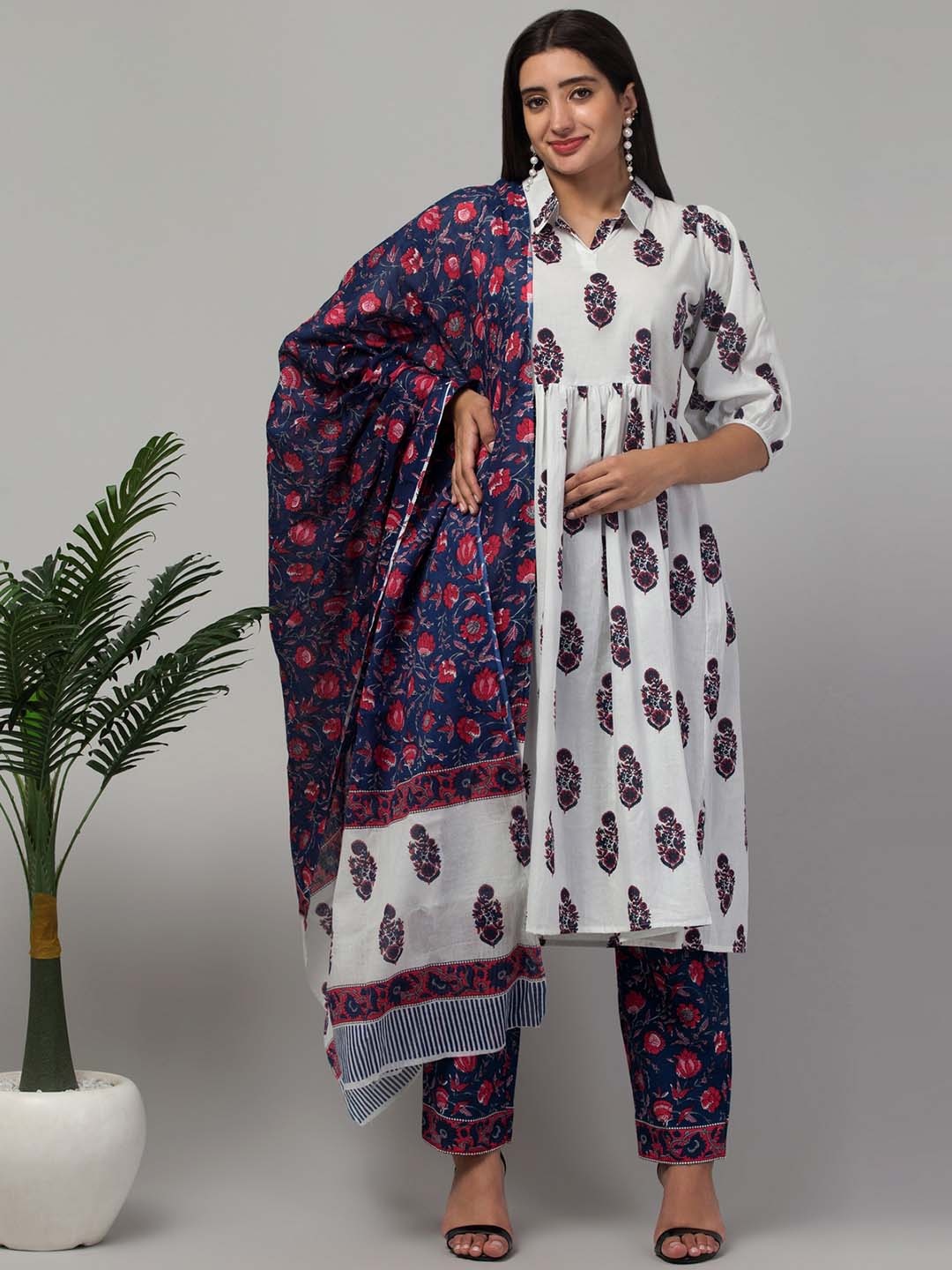 BESTIC FASHION Women Floral Printed Regular Pure Cotton Kurta with Pyjamas & With Dupatta, White
BESTIC FASHION Women Floral Printed Regular Pure Cotton Kurta with Pyjamas & With Dupatta, White