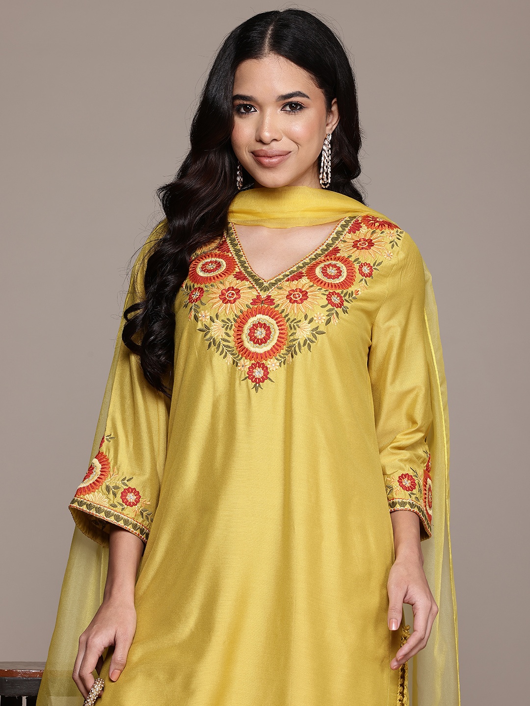 aarke Ritu Kumar Floral Embroidered Thread Work Kurta With Trousers & Dupatta, Lime green
aarke Ritu Kumar Floral Embroidered Thread Work Kurta With Trousers & Dupatta, Lime green
