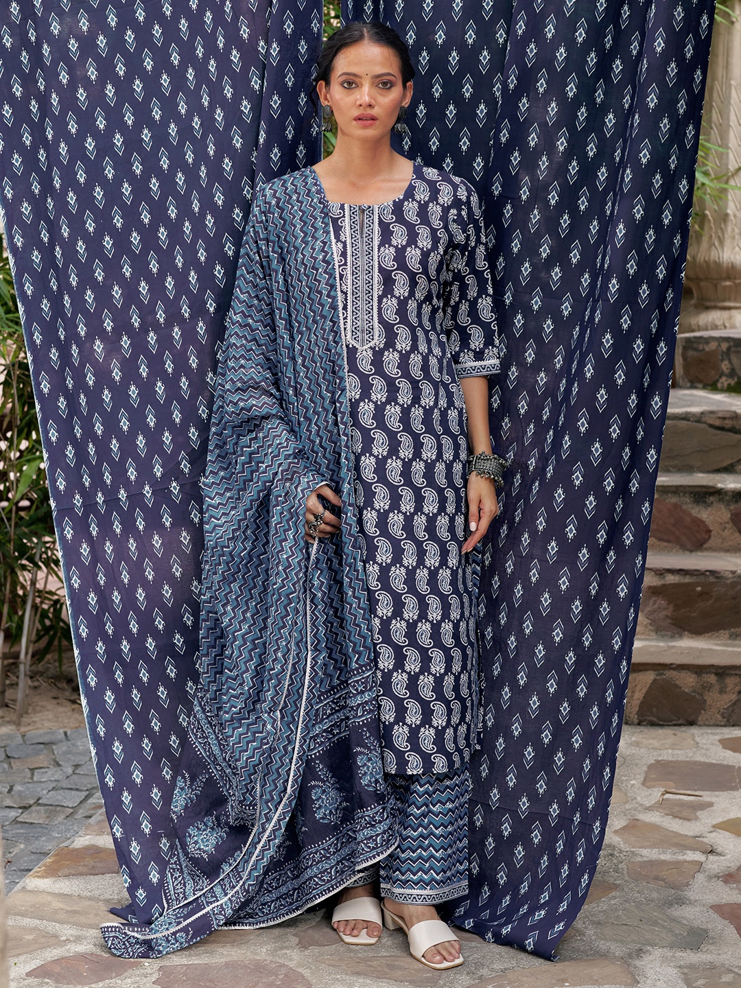 Libas Printed Regular Gotta Patti Pure Cotton Straight Kurta with Trousers & Dupatta, Blue
Libas Printed Regular Gotta Patti Pure Cotton Straight Kurta with Trousers & Dupatta, Blue