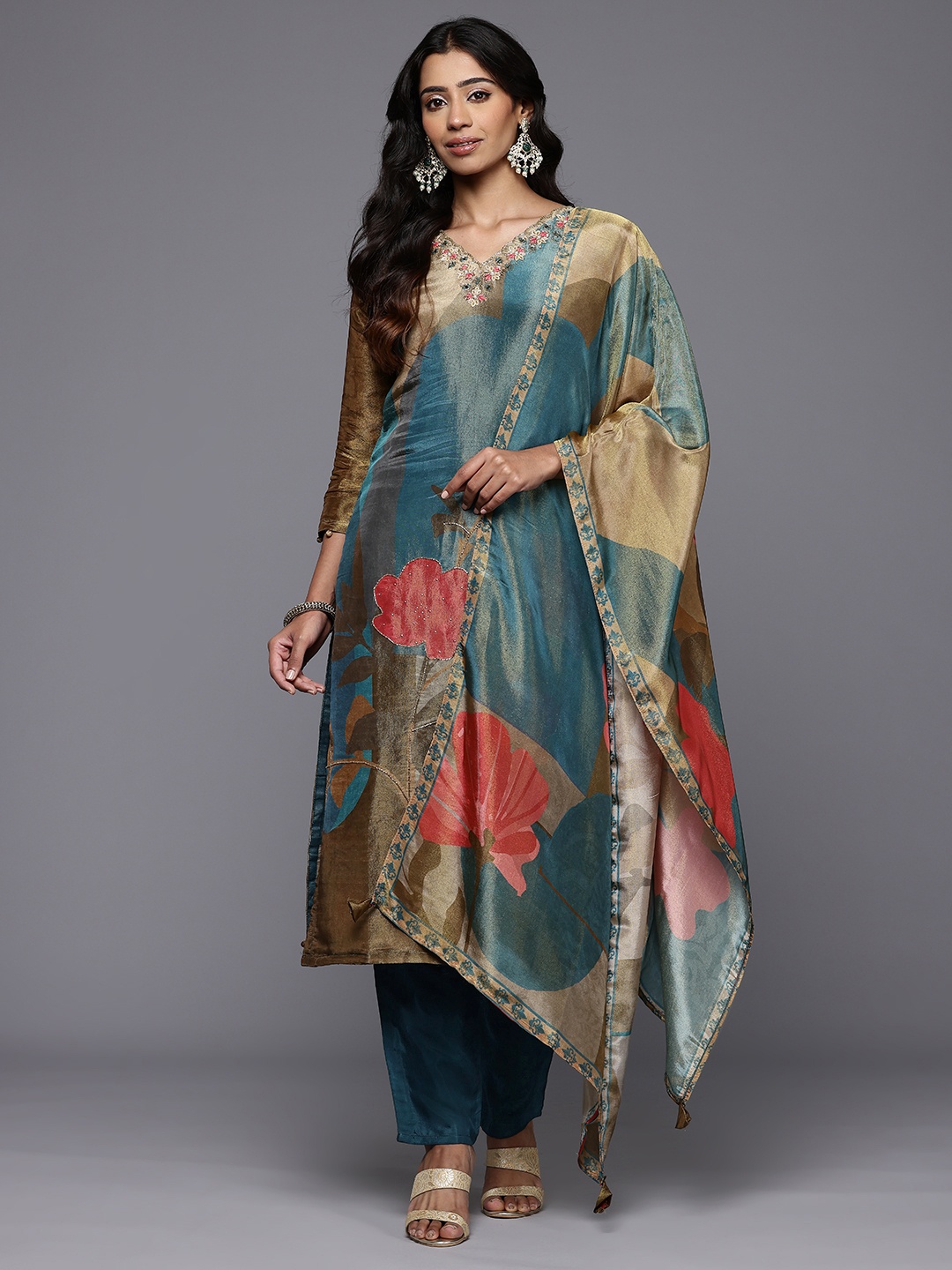 Varanga Floral Embroidered Beads & Stones Pure Silk Kurta With Trousers & Dupatta, Olive
Varanga Floral Embroidered Beads & Stones Pure Silk Kurta With Trousers & Dupatta, Olive