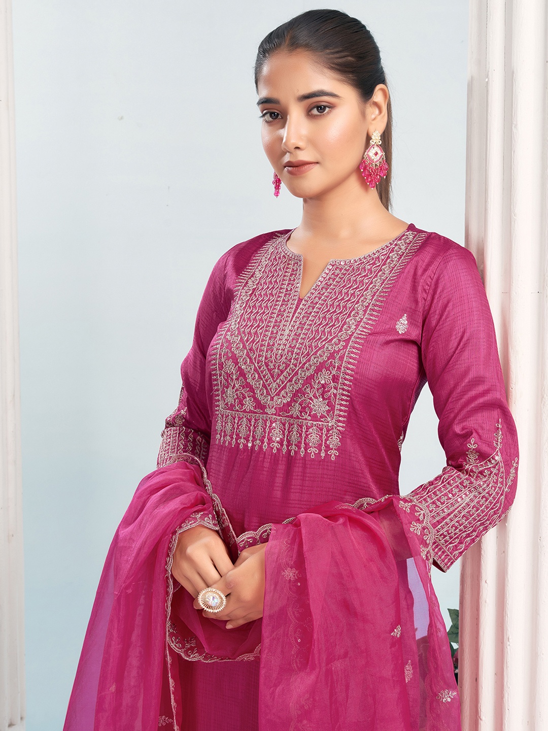 KALINI Ethnic Motifs Embroidered Thread Work Straight Kurta with Trousers & Dupatta, Pink
KALINI Ethnic Motifs Embroidered Thread Work Straight Kurta with Trousers & Dupatta, Pink