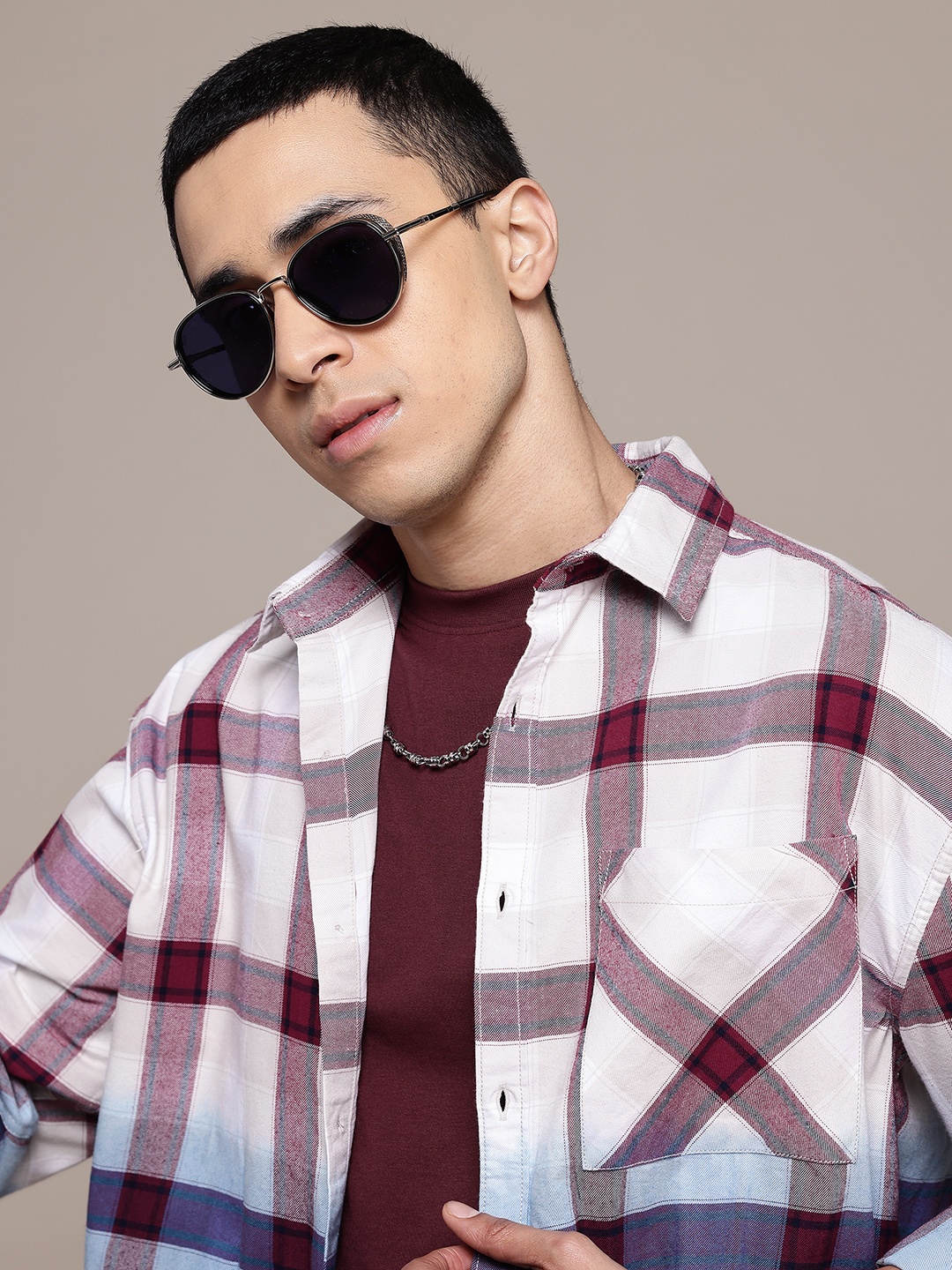 The Roadster Lifestyle Co. Relaxed Fit Checked With Ombre Effect Casual Shirt, White
The Roadster Lifestyle Co. Relaxed Fit Checked With Ombre Effect Casual Shirt, White