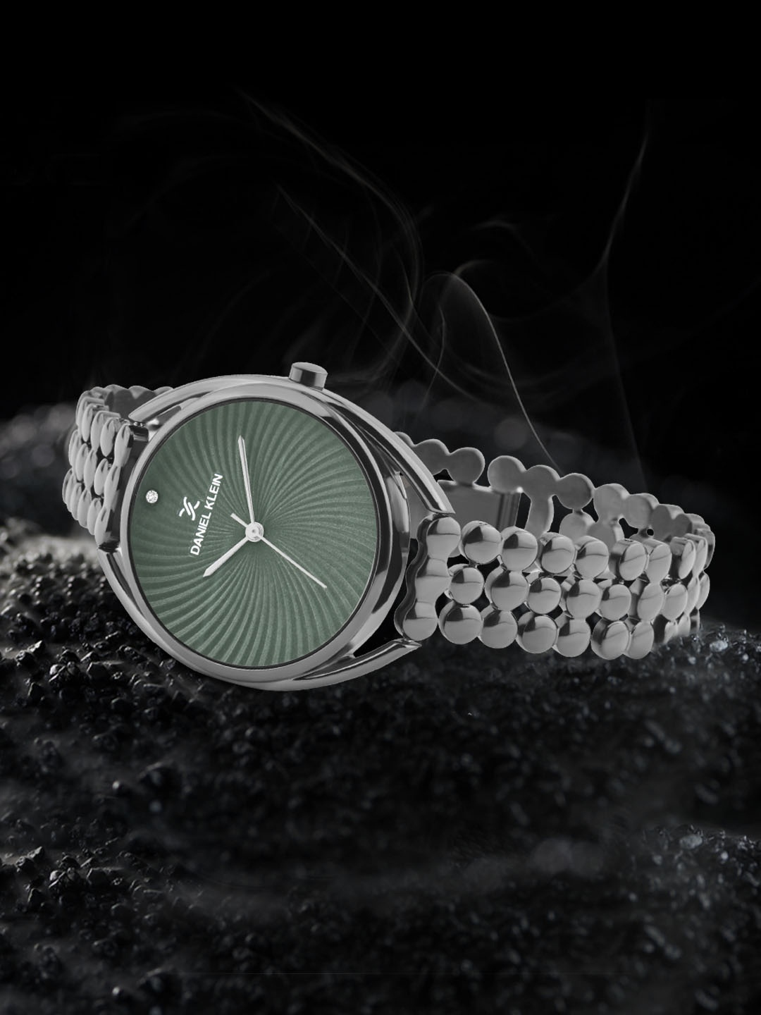 Daniel Klein Women Dial & Stainless Steel Bracelet Style Straps Analogue Watch DK.1.14020-4, Green
Daniel Klein Women Dial & Stainless Steel Bracelet Style Straps Analogue Watch DK.1.14020-4, Green