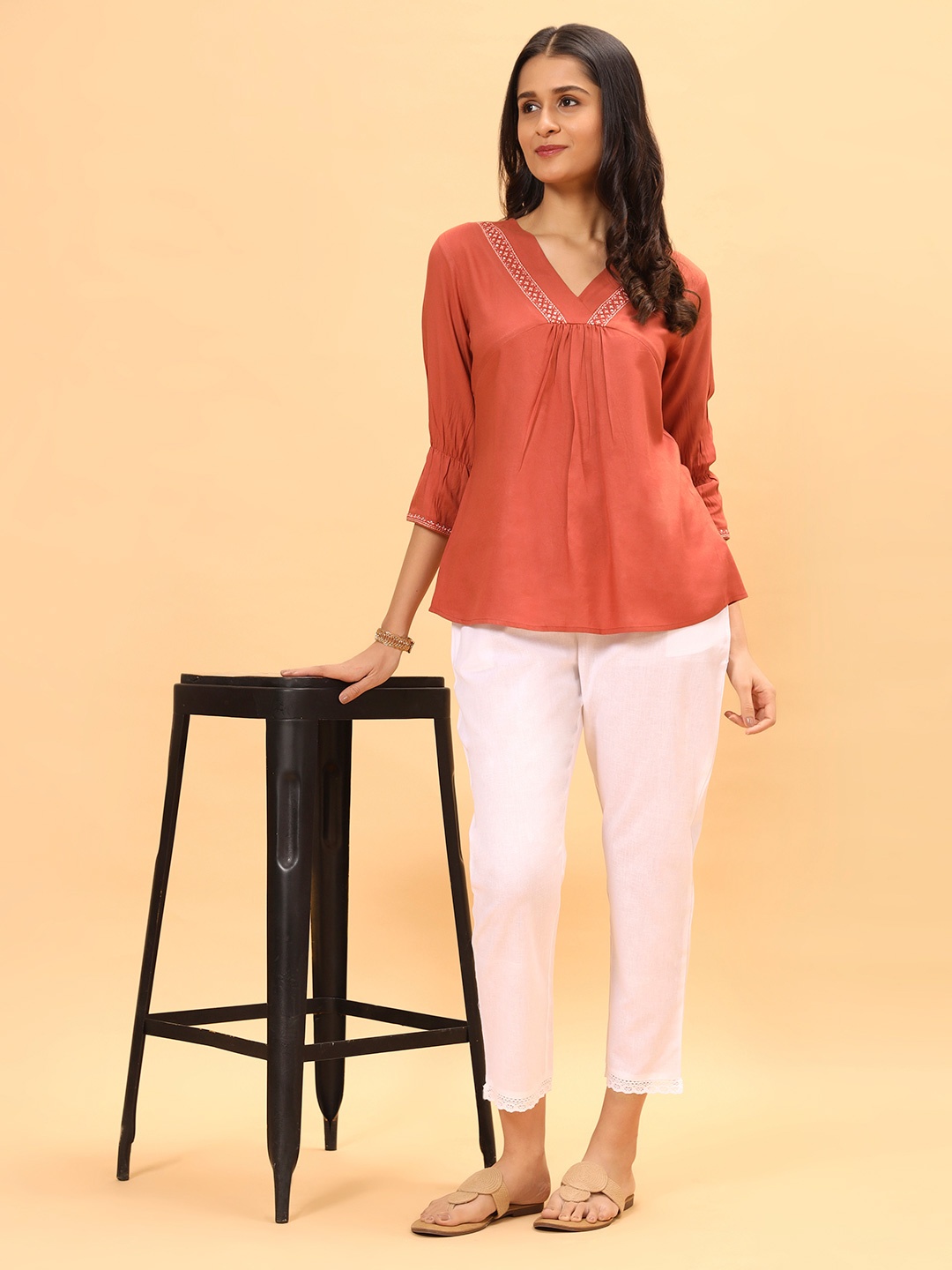 Bottoms.love Women Comfort Straight Fit Cotton Linen Mid-Rise Trousers with Lace, White
Bottoms.love Women Comfort Straight Fit Cotton Linen Mid-Rise Trousers with Lace, White