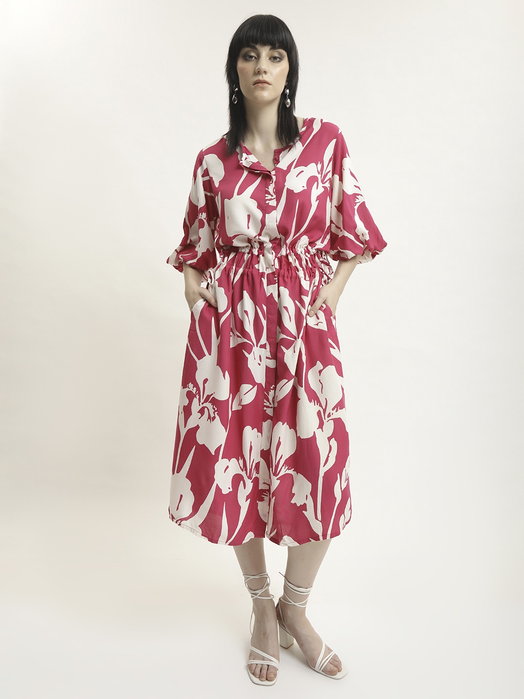 BLACK & BLAH BLAH Relaxed Fit Floral Printed Flared and Tie-up Liva Midi Dress, Pink
BLACK & BLAH BLAH Relaxed Fit Floral Printed Flared and Tie-up Liva Midi Dress, Pink