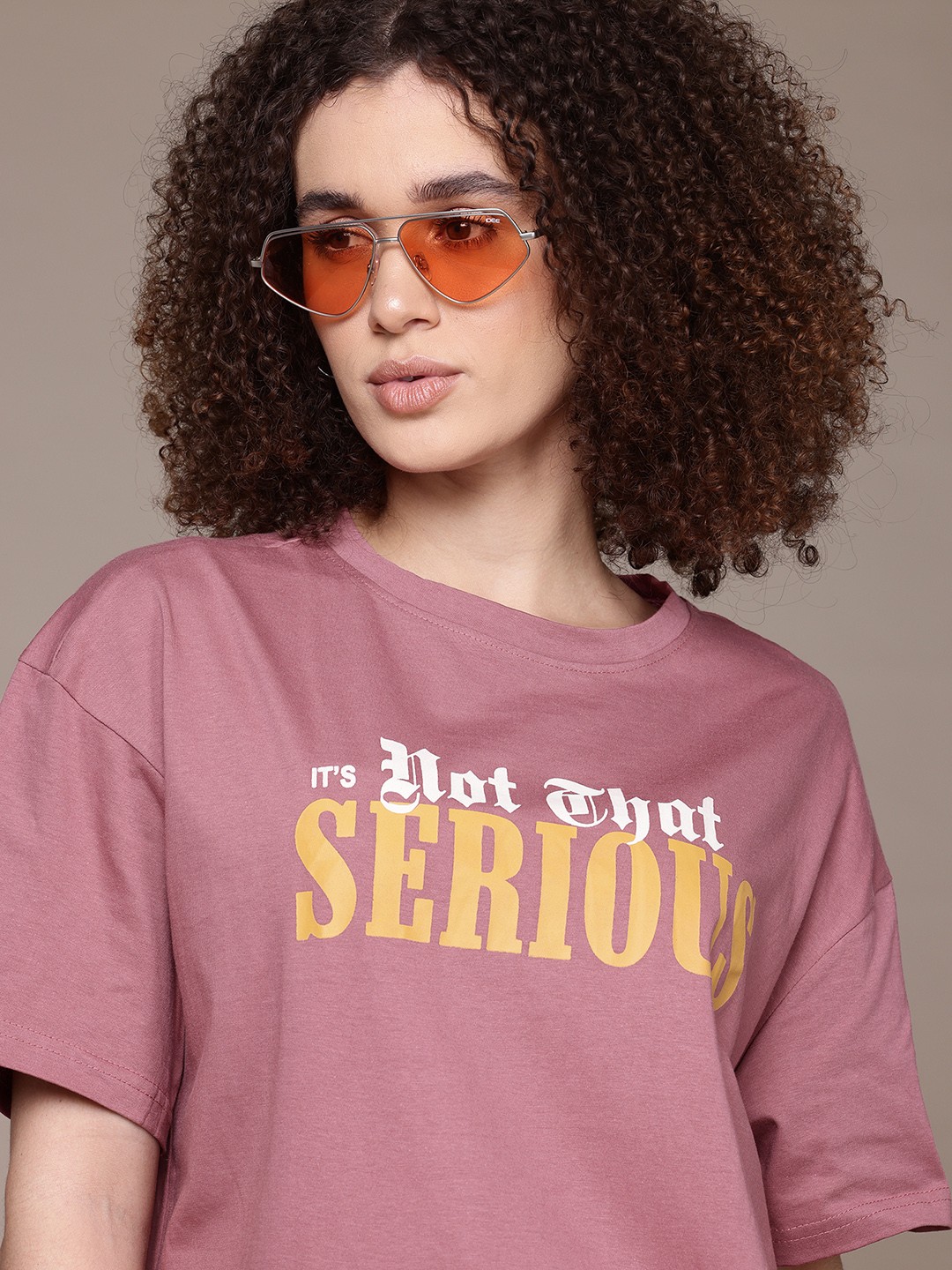 The Roadster Lifestyle Co. Typography Print Drop-Shoulder Sleeves Pure Cotton T-shirt, Red
The Roadster Lifestyle Co. Typography Print Drop-Shoulder Sleeves Pure Cotton T-shirt, Red