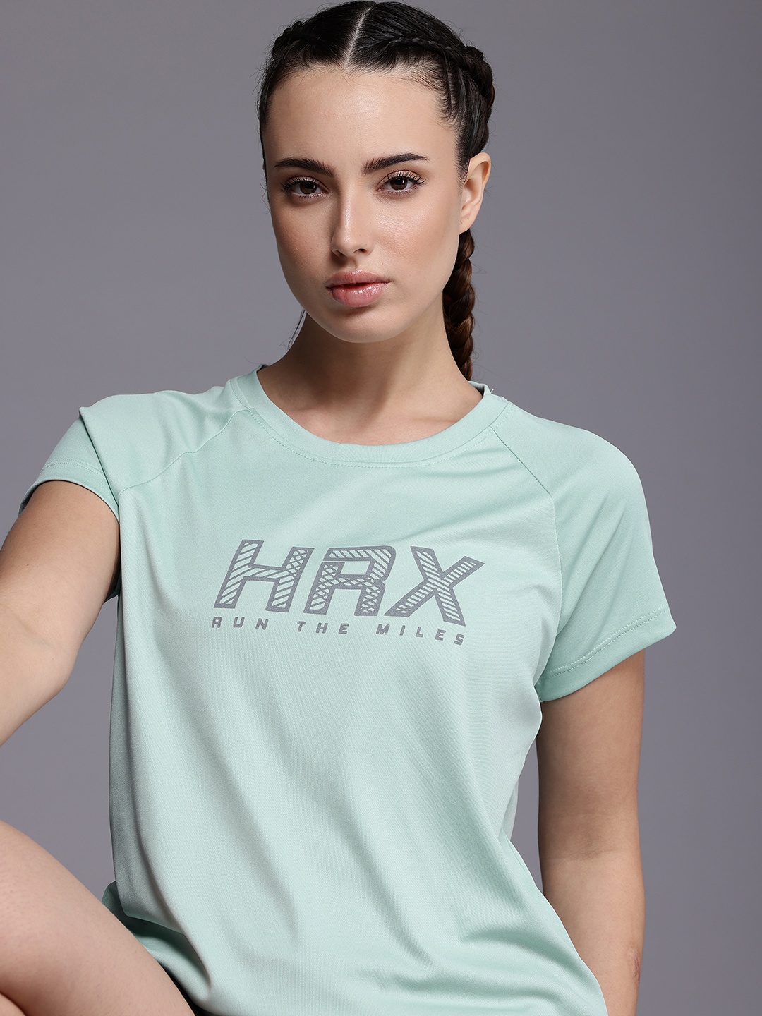 HRX by Hrithik Roshan Runoncloudstrailtrackers Brand Logo Printed Running T-shirt, Green
HRX by Hrithik Roshan Runoncloudstrailtrackers Brand Logo Printed Running T-shirt, Green
