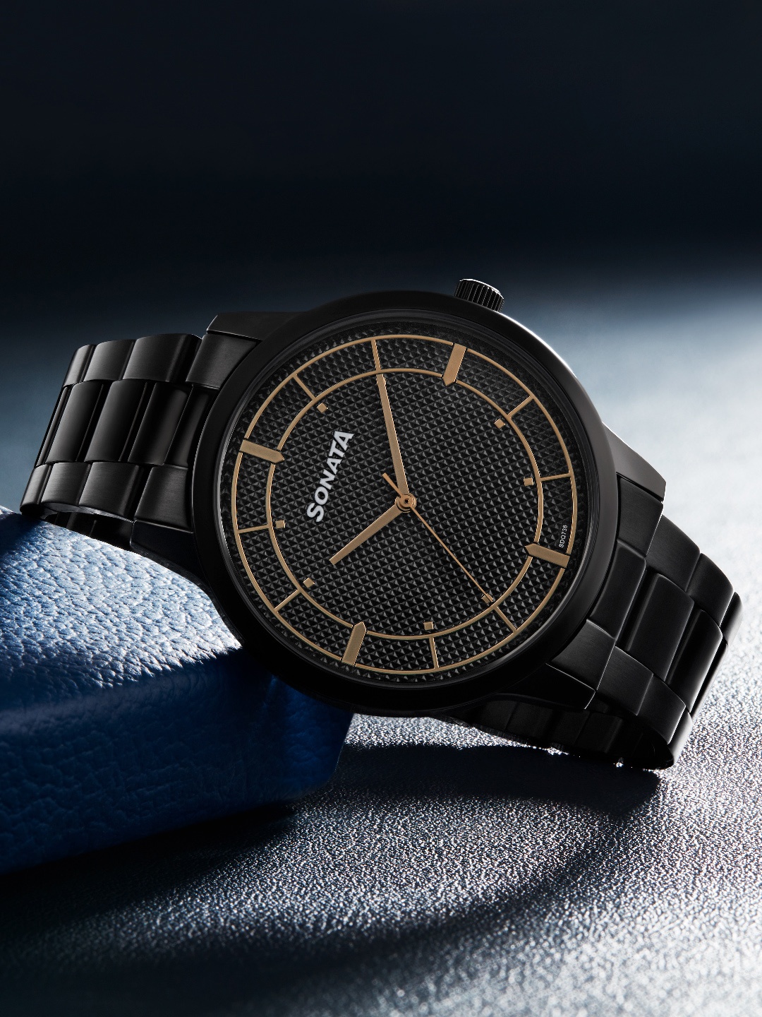 Sonata Men Dial & Stainless Steel Bracelet Style Straps Analogue Watch 77148NM01, Black
Sonata Men Dial & Stainless Steel Bracelet Style Straps Analogue Watch 77148NM01, Black
