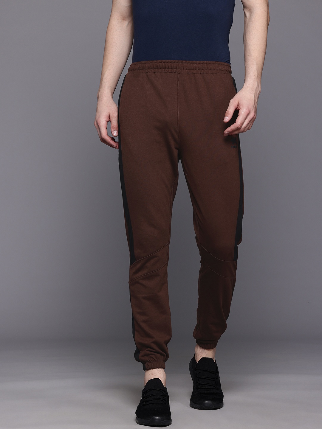 HRX by Hrithik Roshan Men Mid-Rise Regular Fit Lifestyle Joggers with Side Stripe, Brown
HRX by Hrithik Roshan Men Mid-Rise Regular Fit Lifestyle Joggers with Side Stripe, Brown