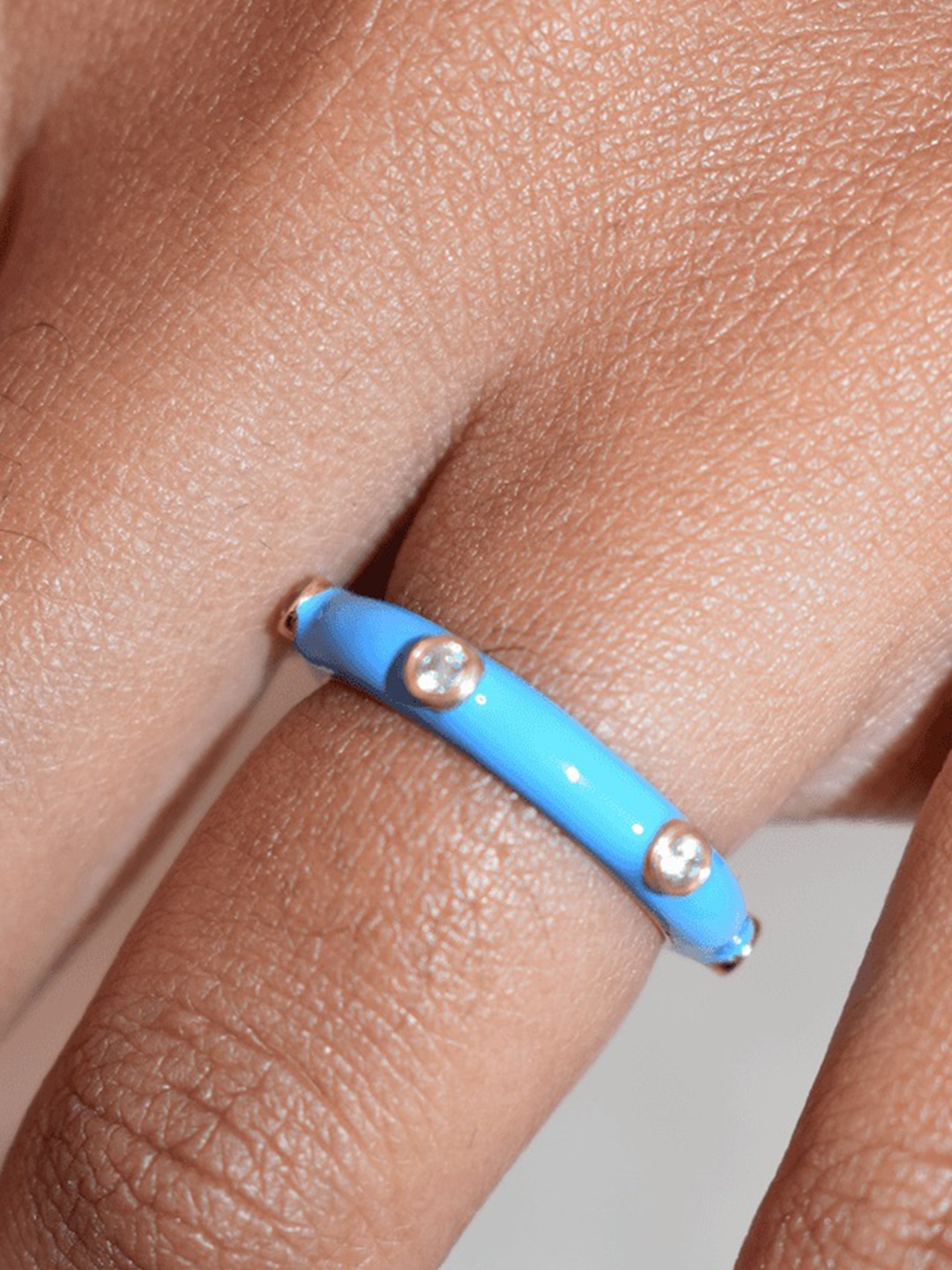 Anushka Jain Jewellery 925 Sterling Silver Gold-Plated CZ Studded Enamel Finger Ring
Anushka Jain Jewellery 925 Sterling Silver Gold-Plated CZ Studded Enamel Finger Ring