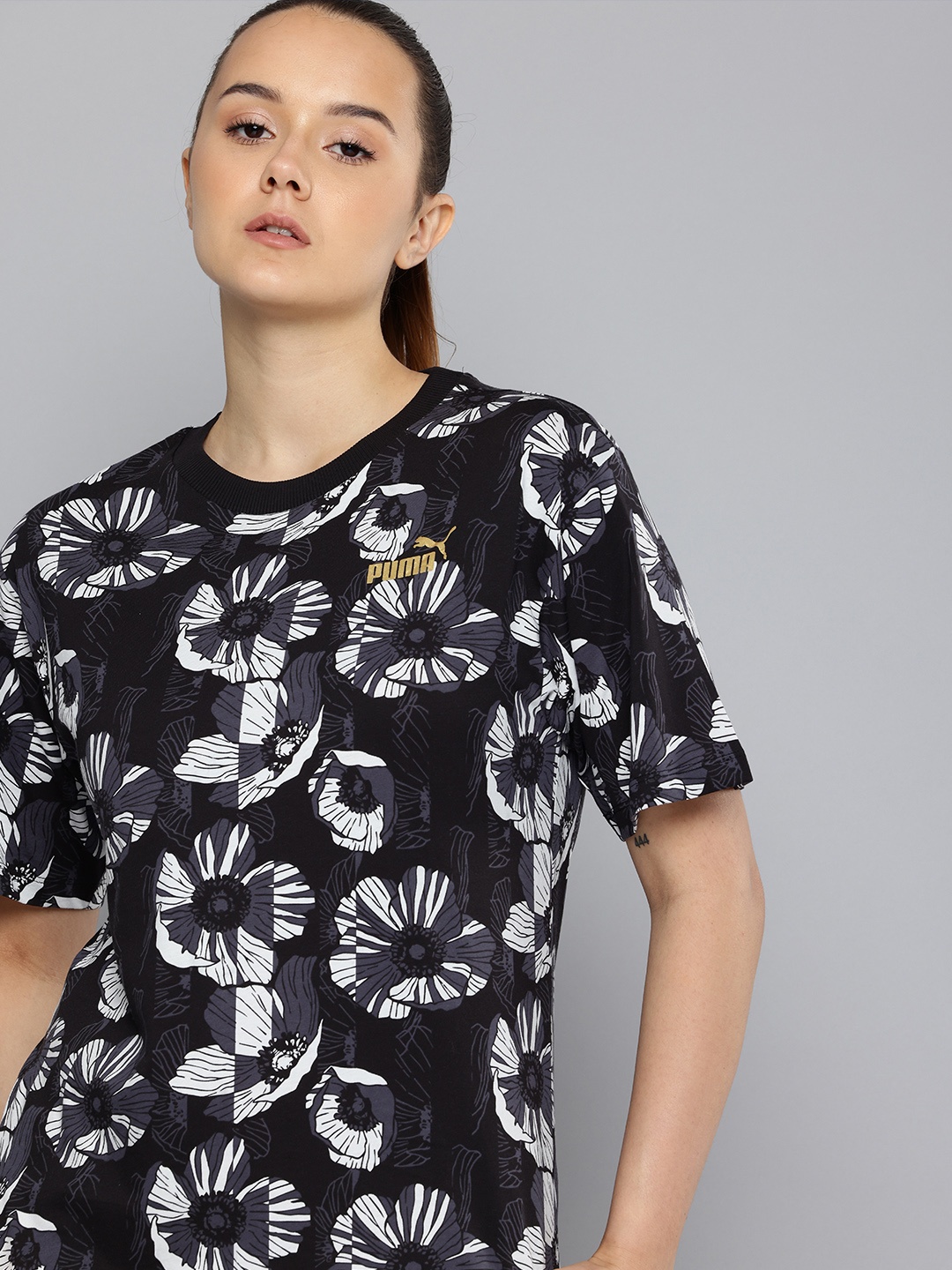 Puma CLASS ACT Floral Printed Drop-Shoulder Sleeves Relaxed Fit Pure Cotton T-shirt, Black
Puma CLASS ACT Floral Printed Drop-Shoulder Sleeves Relaxed Fit Pure Cotton T-shirt, Black