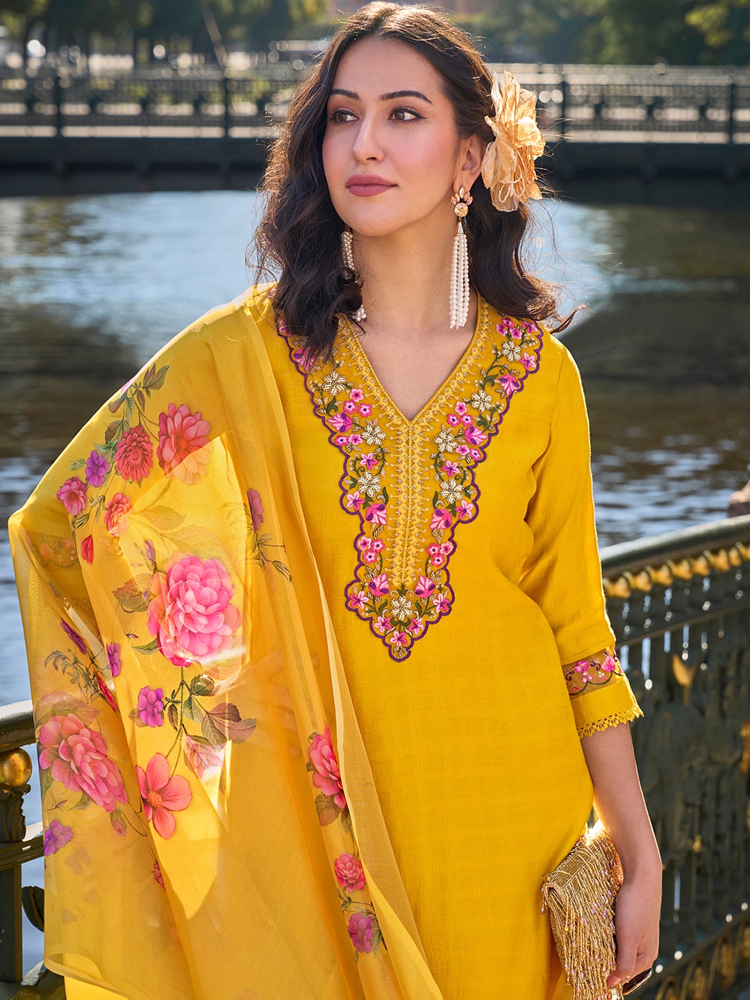MOJILAA Women Floral Embroidered Regular Beads and Stones Kurta with Trousers, Mustard
MOJILAA Women Floral Embroidered Regular Beads and Stones Kurta with Trousers, Mustard