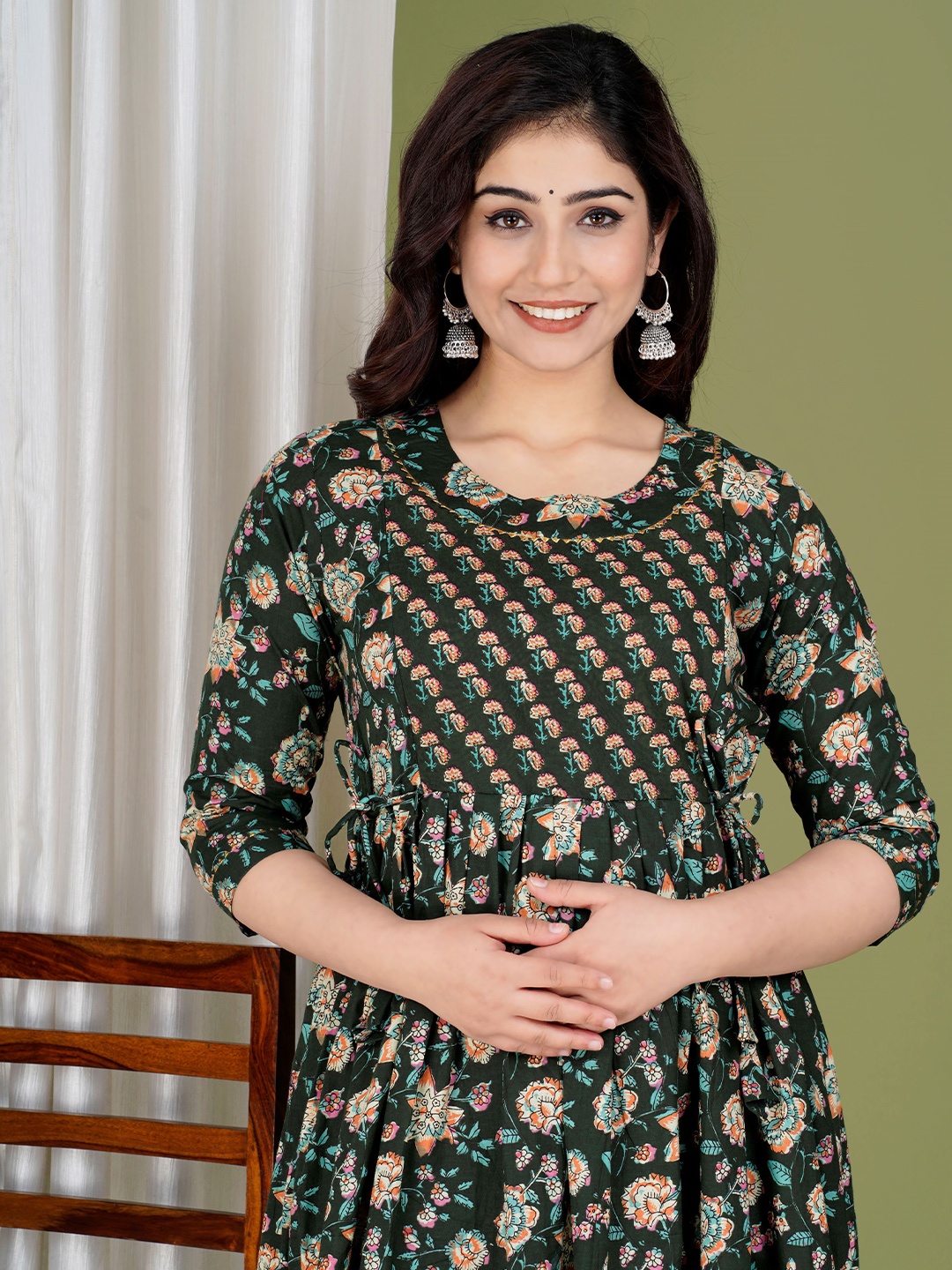 MURLI KURTI Floral Printed Round Neck Cotton Fit and Flare Maternity Ethnic Dress, Green
MURLI KURTI Floral Printed Round Neck Cotton Fit and Flare Maternity Ethnic Dress, Green