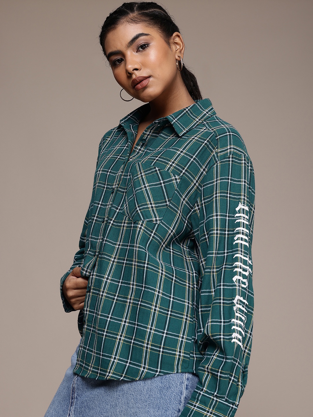 The Roadster Life Co. Pure Cotton Checked Drop-Shoulder Sleeves Relaxed Fit Casual Shirt, Green
The Roadster Life Co. Pure Cotton Checked Drop-Shoulder Sleeves Relaxed Fit Casual Shirt, Green