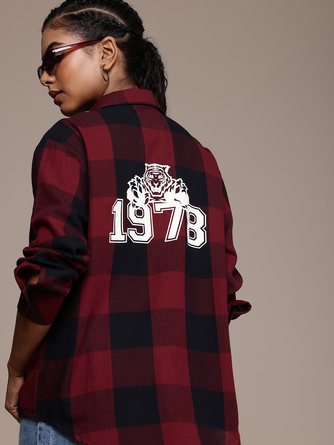 The Roadster Life Co. Pure Cotton Checked Drop-Shoulder Sleeves Relaxed Fit Casual Shirt, Maroon
The Roadster Life Co. Pure Cotton Checked Drop-Shoulder Sleeves Relaxed Fit Casual Shirt, Maroon
