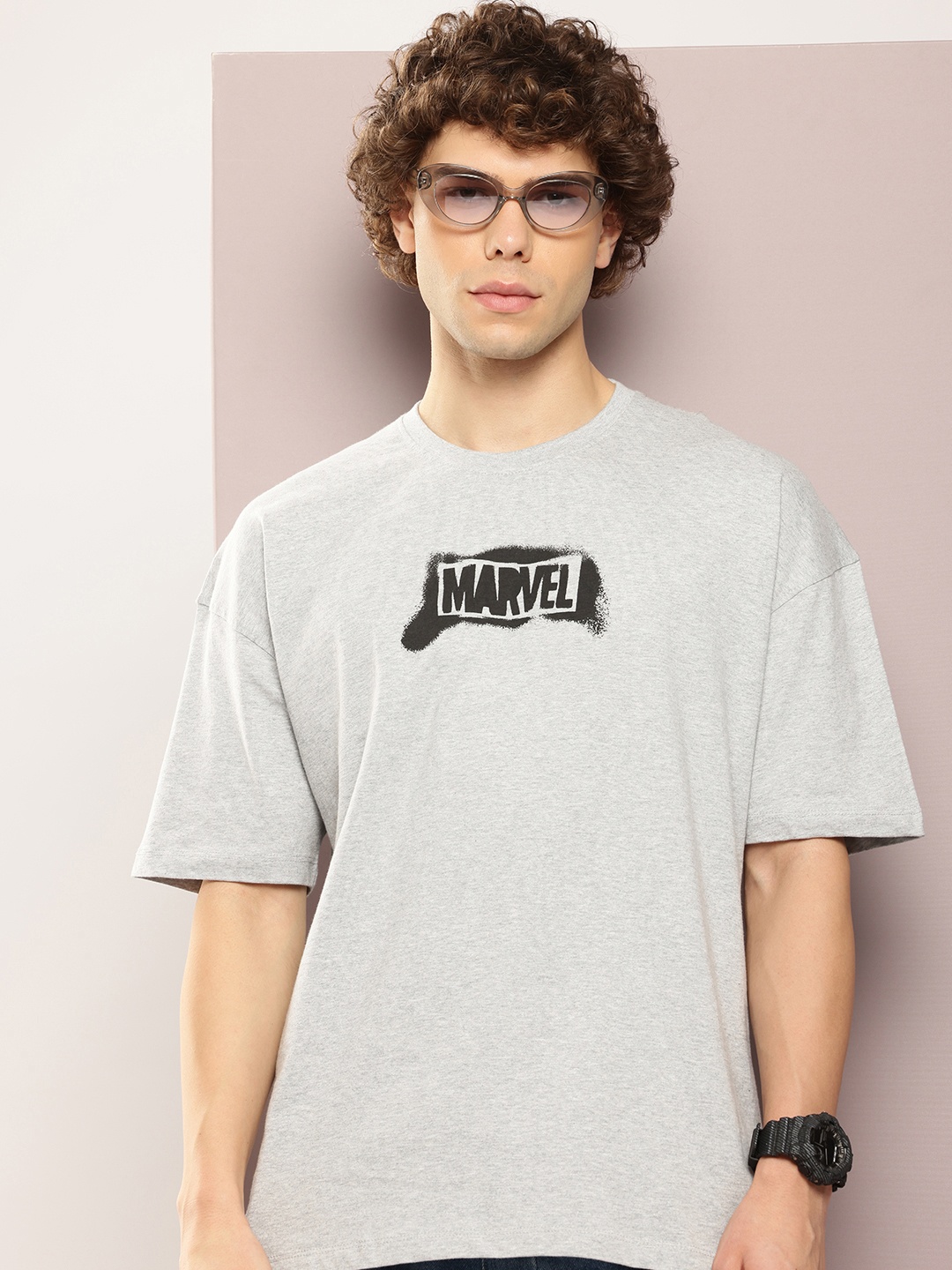 Kook N Keech Men Marvel Printed Drop-Shoulder Sleeves Oversized Pure Cotton T-shirt, Grey melange
Kook N Keech Men Marvel Printed Drop-Shoulder Sleeves Oversized Pure Cotton T-shirt, Grey melange