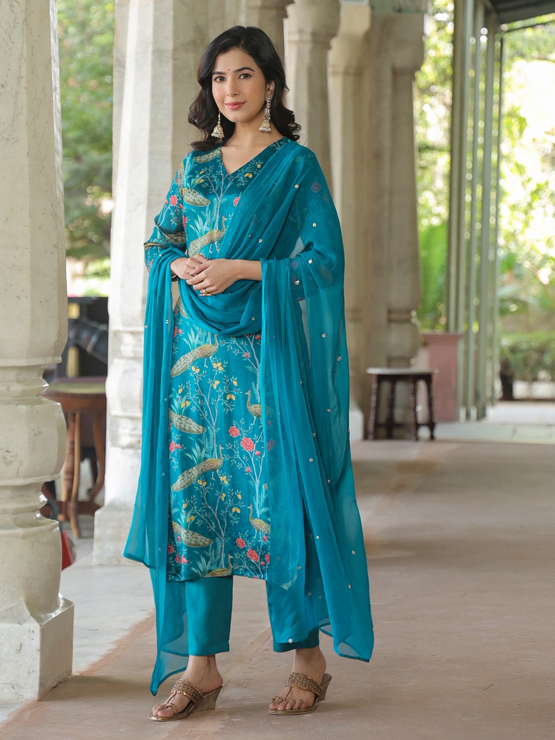 Anni Designer Floral Printed V-Neck Straight Kurta with Trousers & Dupatta, Turquoise blue
Anni Designer Floral Printed V-Neck Straight Kurta with Trousers & Dupatta, Turquoise blue