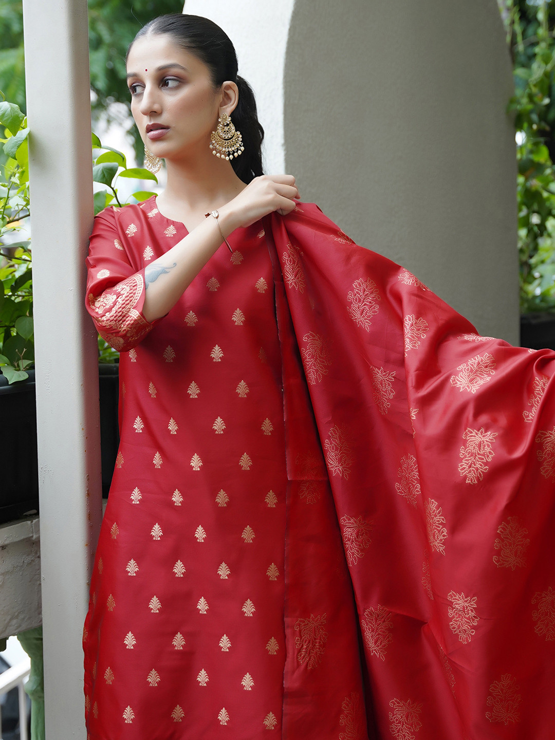 KALINI Floral Zari Woven Design Notch Neck Straight Kurta With Palazzos & Dupatta, Red
KALINI Floral Zari Woven Design Notch Neck Straight Kurta With Palazzos & Dupatta, Red