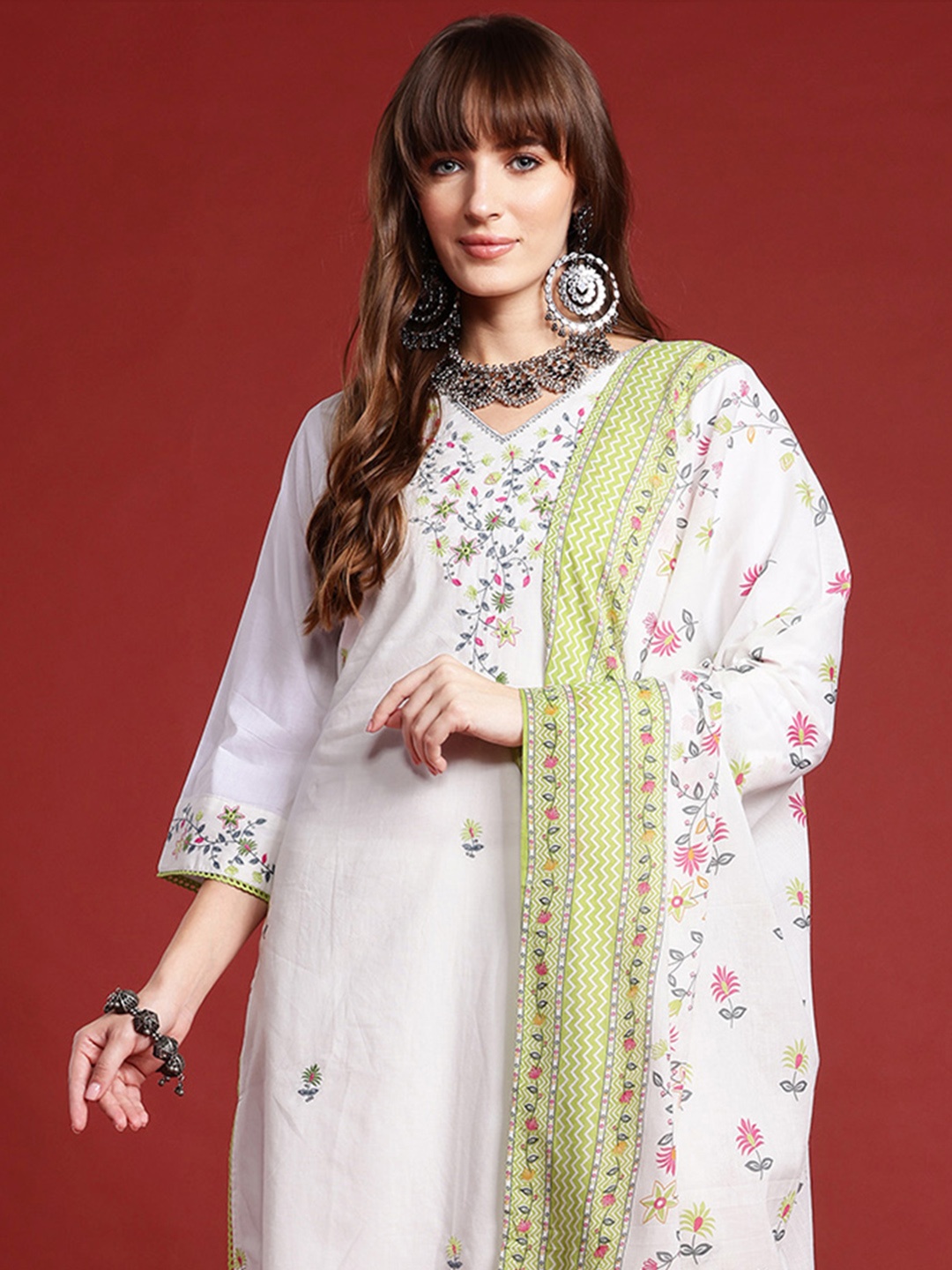 Indo Era Floral Embroidered Thread Work Kurta with Trousers & With Dupatta, Off white
Indo Era Floral Embroidered Thread Work Kurta with Trousers & With Dupatta, Off white