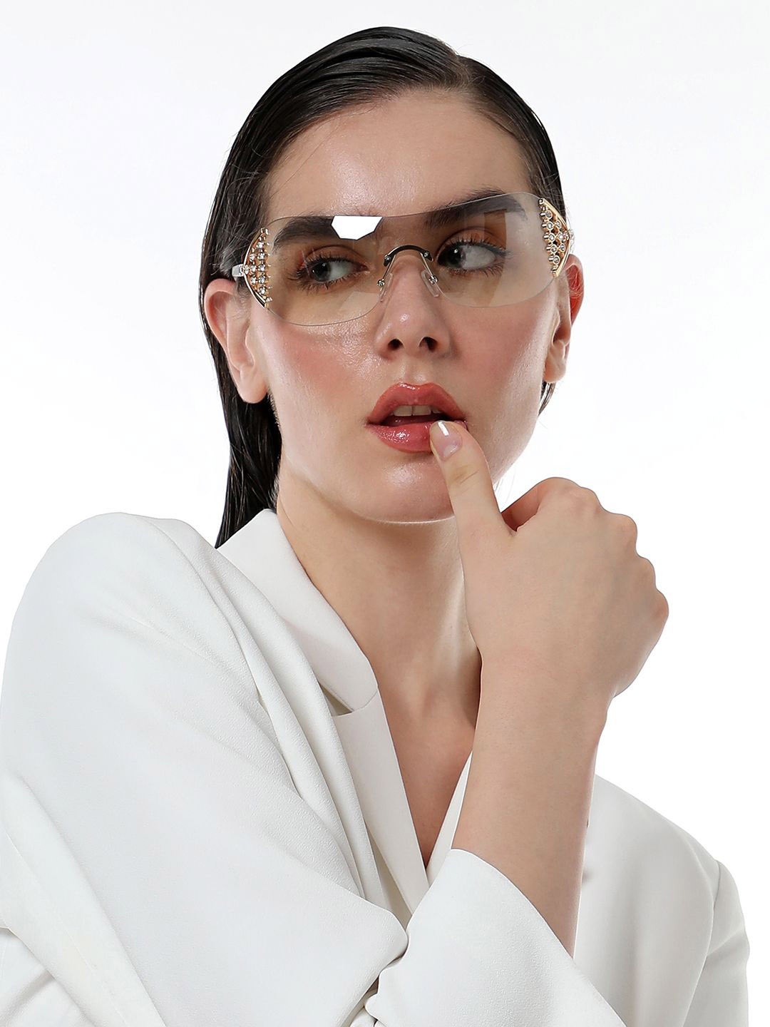 HAUTE SAUCE by Campus Sutra Women Shield Sunglasses with Polarised Lens AW24_HSSG2677, Transparent
HAUTE SAUCE by Campus Sutra Women Shield Sunglasses with Polarised Lens AW24_HSSG2677, Transparent