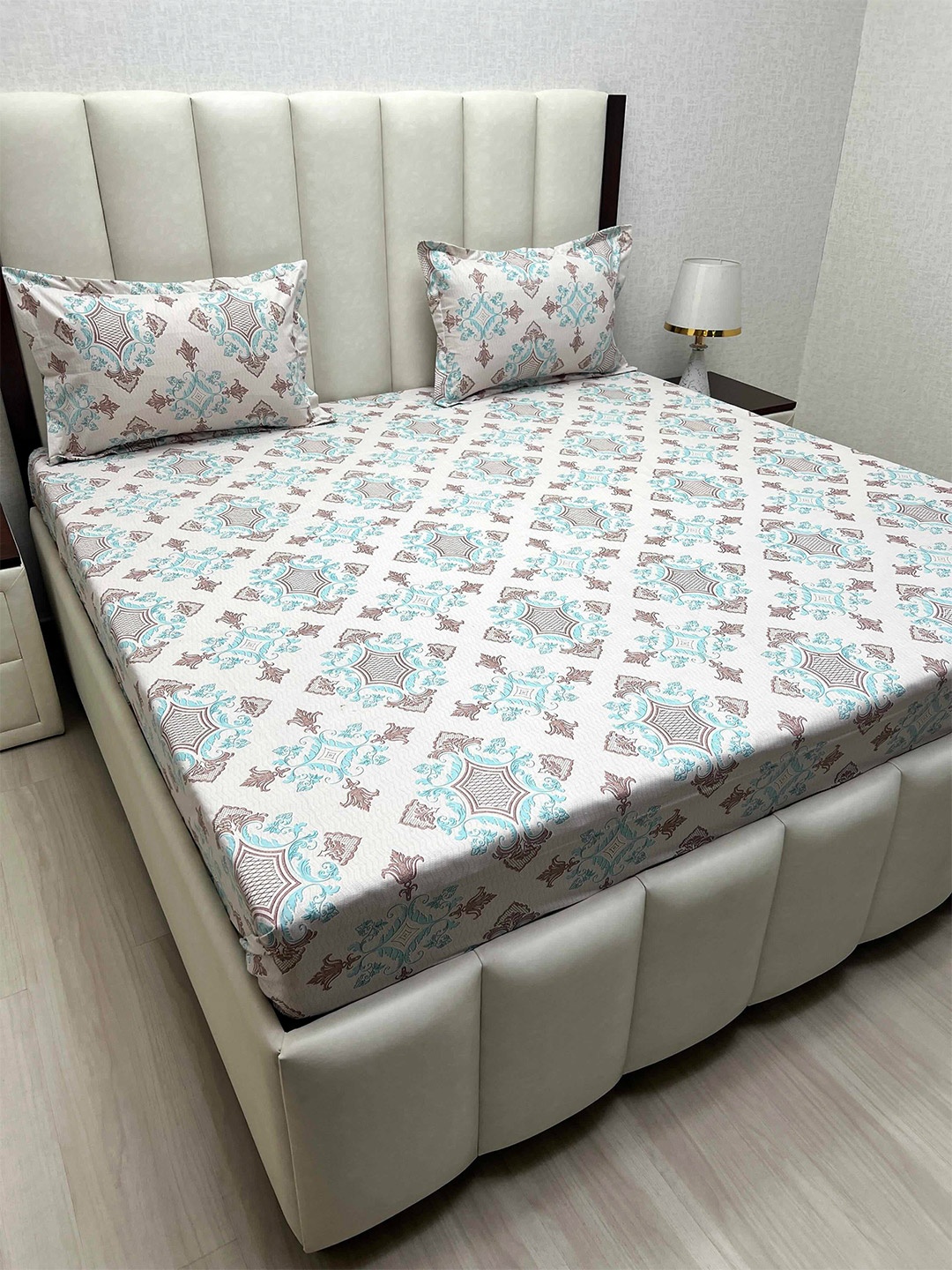 Pure Decor Velar Fur Sib Off White Pure Cotton 220 TC King Bedsheet with 2 Pillow Covers
Pure Decor Velar Fur Sib Off White Pure Cotton 220 TC King Bedsheet with 2 Pillow Covers