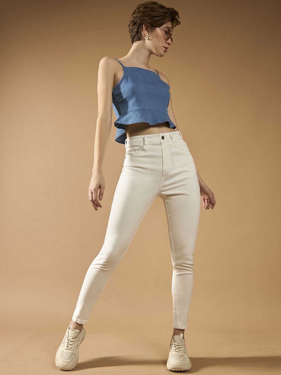 Roadster Women Skinny High Rise Bleached Regular Length Stretchable Denim Jeans, White
Roadster Women Skinny High Rise Bleached Regular Length Stretchable Denim Jeans, White