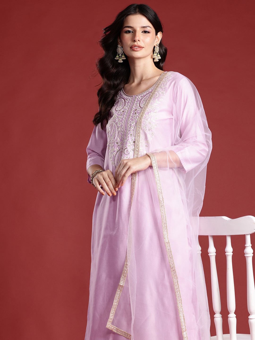 Indo Era Ethnic Motifs Embroidered Thread Work Liva Kurta with Trousers & Dupatta, Lavender
Indo Era Ethnic Motifs Embroidered Thread Work Liva Kurta with Trousers & Dupatta, Lavender