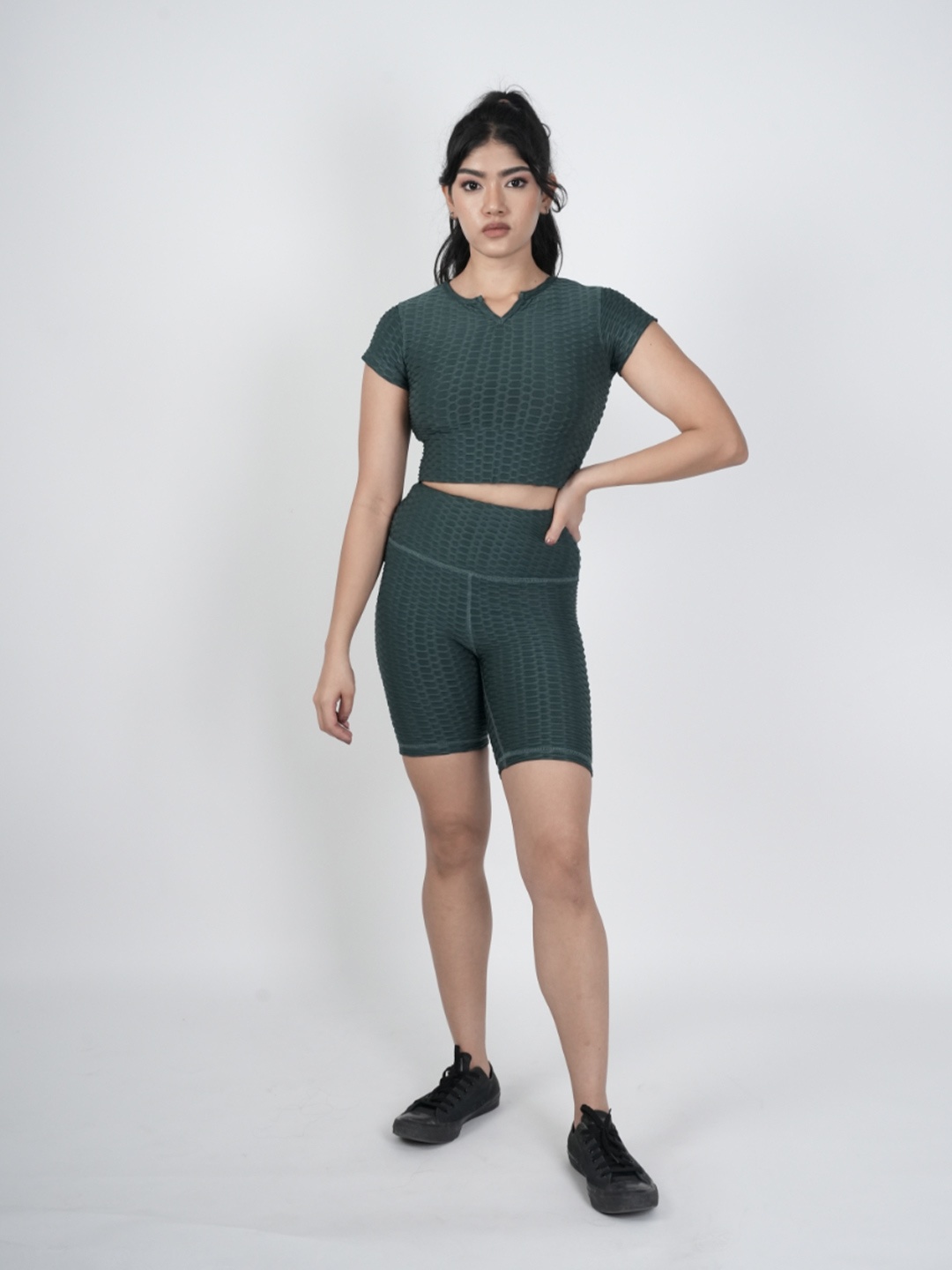 THEFITTHEORY Women Self Design High-Rise Training or Gym Sports Regular Fit Shorts, Green
THEFITTHEORY Women Self Design High-Rise Training or Gym Sports Regular Fit Shorts, Green