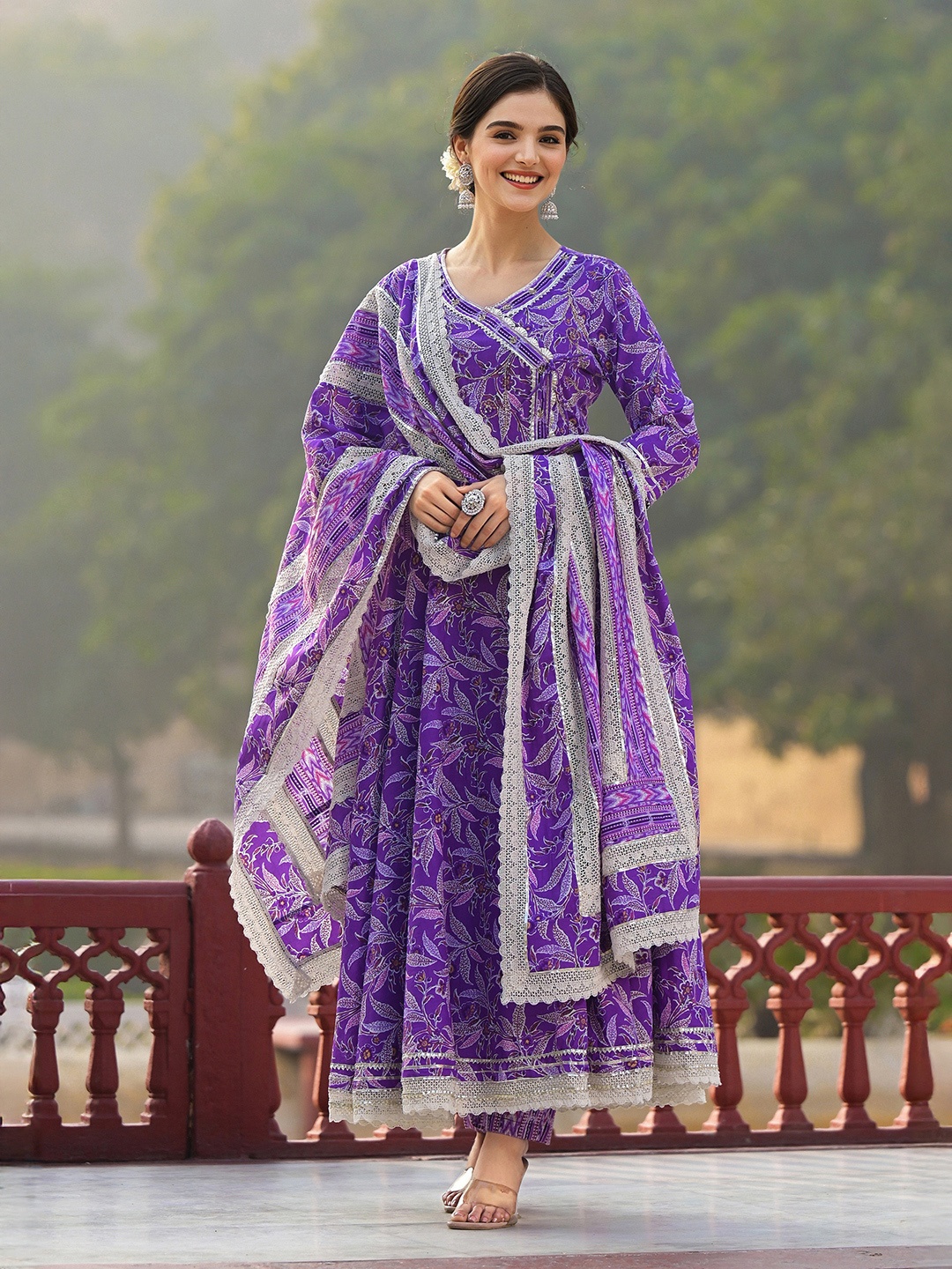 Ishin Floral Printed Angrakha Thread Work Pure Cotton Kurta with Trousers & Dupatta, Purple
Ishin Floral Printed Angrakha Thread Work Pure Cotton Kurta with Trousers & Dupatta, Purple