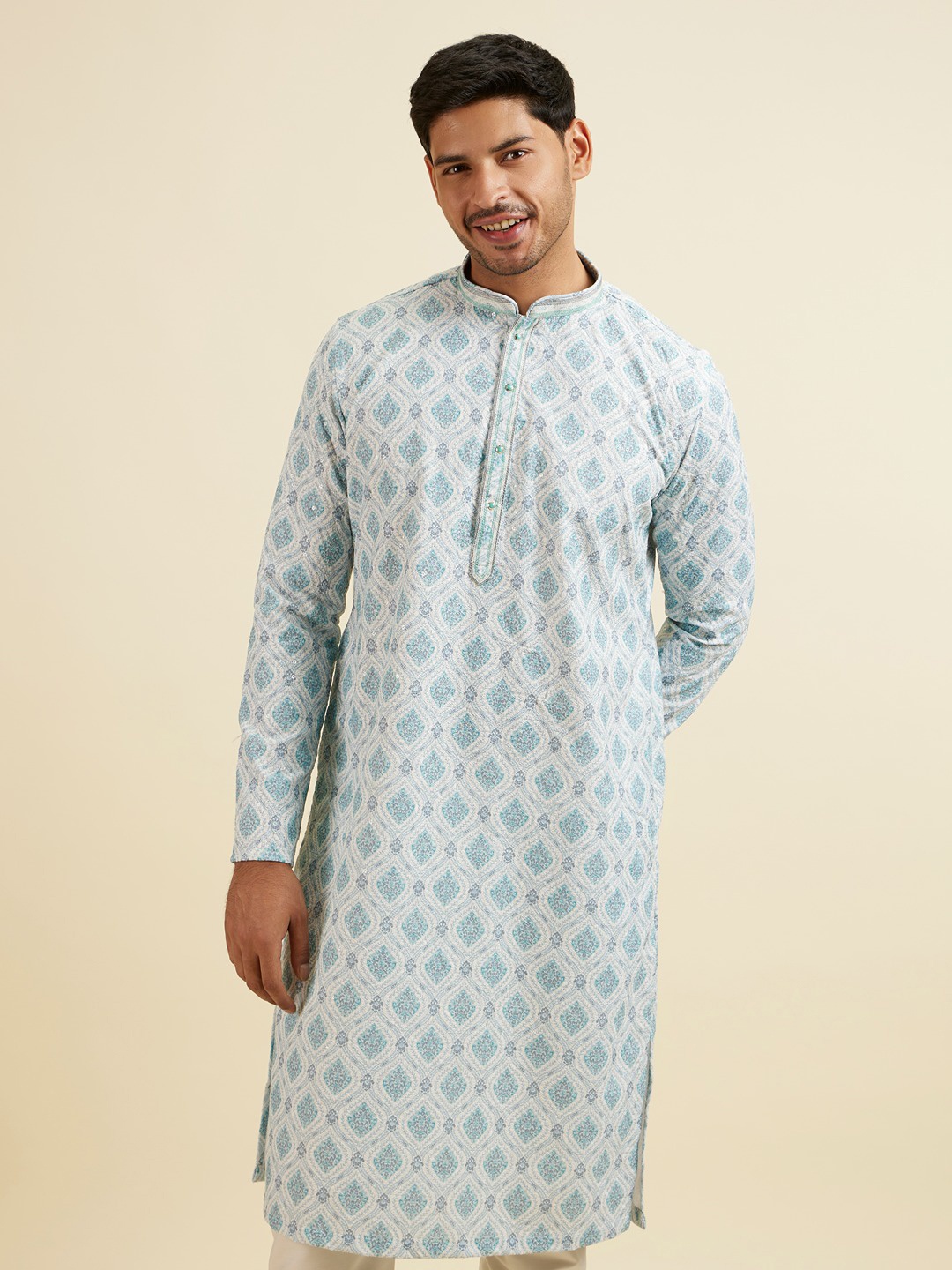 Manyavar Ethnic Motifs Embroidered Thread Work & Sequinned Straight Kurta with Pyjamas, Blue
Manyavar Ethnic Motifs Embroidered Thread Work & Sequinned Straight Kurta with Pyjamas, Blue