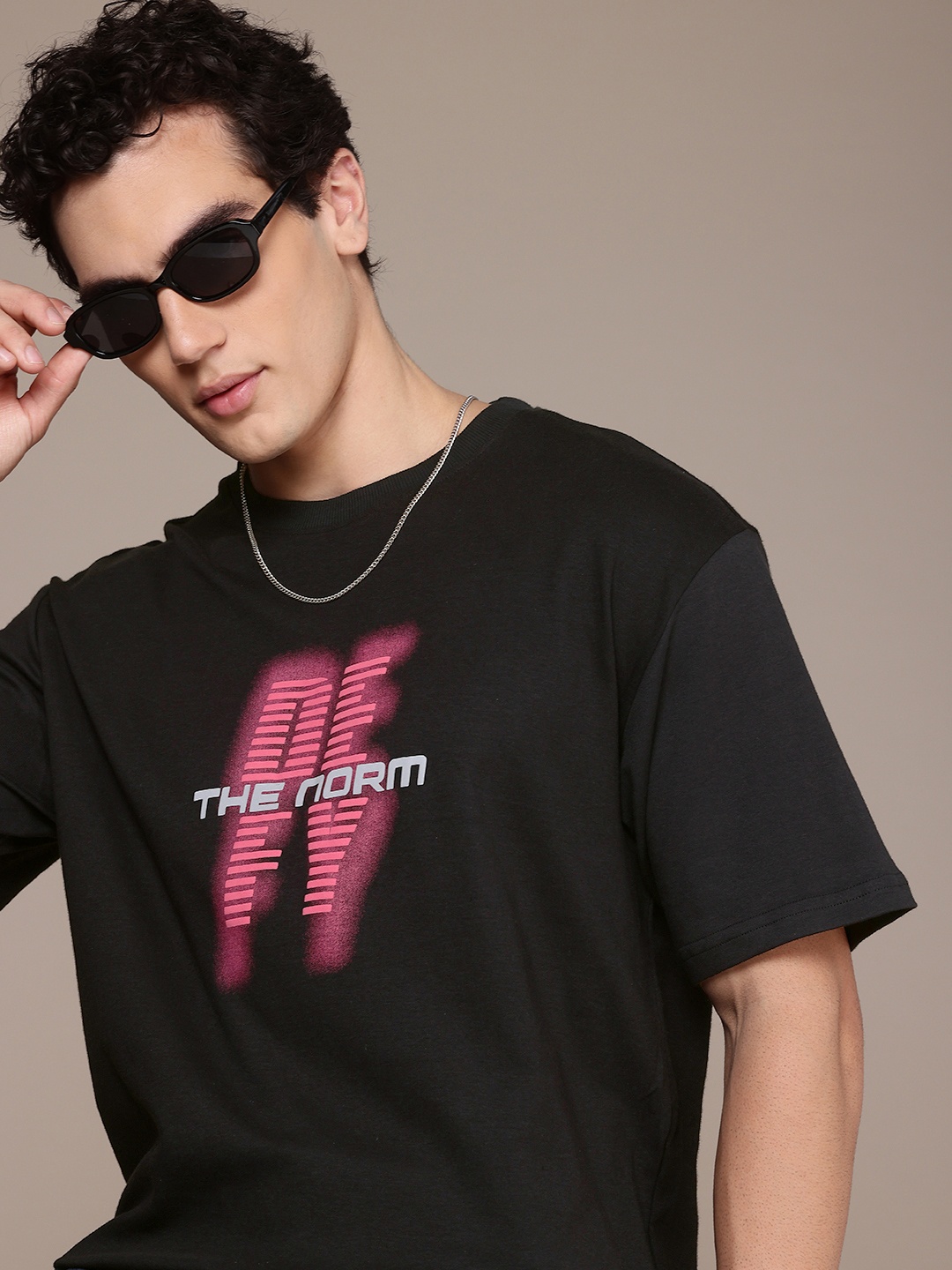 FCUK Oversized Fit Typography Drop-Shoulder Sleeves Pure Cotton Bio Finish T-shirt, Black
FCUK Oversized Fit Typography Drop-Shoulder Sleeves Pure Cotton Bio Finish T-shirt, Black