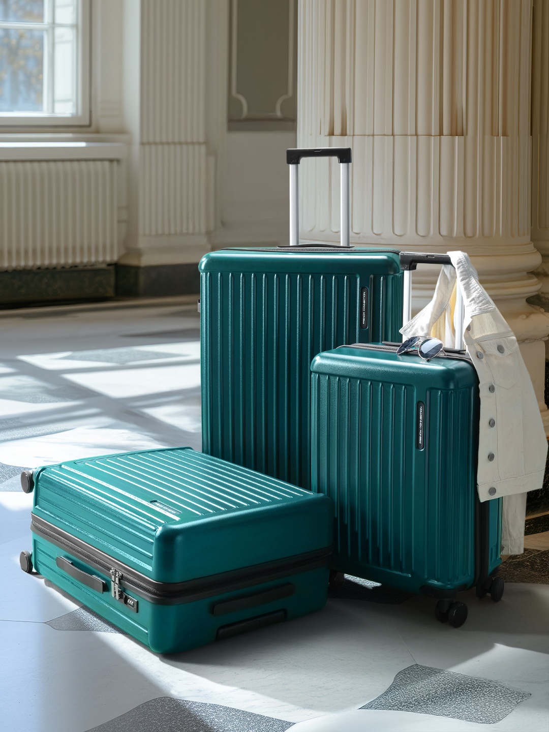 French Connection Set Of 3 Glanza Q5 360 Degree Rotation Hard-Sided Trolley Bags - 238L, Green
French Connection Set Of 3 Glanza Q5 360 Degree Rotation Hard-Sided Trolley Bags - 238L, Green