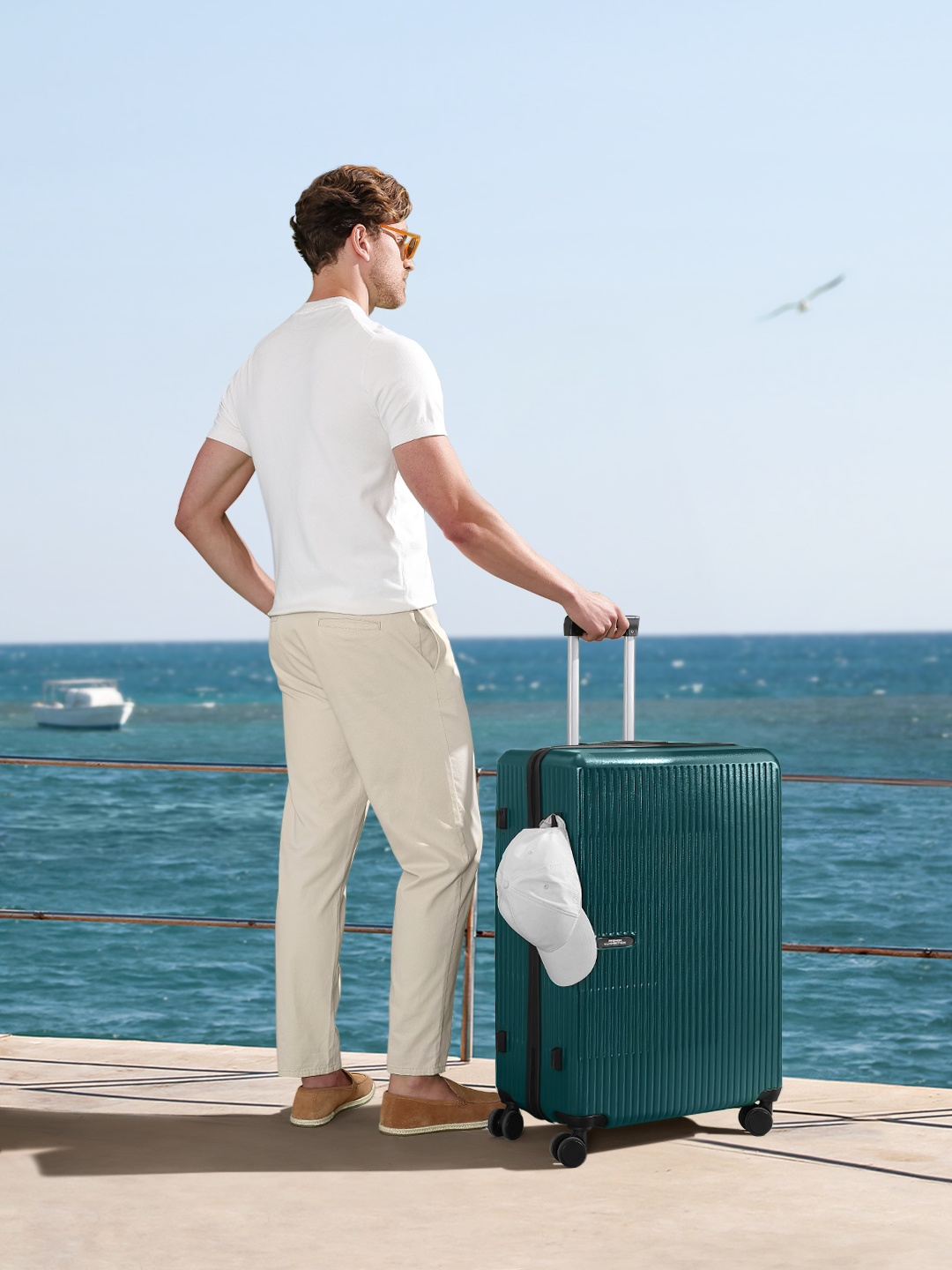 French Connection Glanza Q10 360 Degree Rotation Hard-Sided Large-Sized Trolley Bag - 117L, Green
French Connection Glanza Q10 360 Degree Rotation Hard-Sided Large-Sized Trolley Bag - 117L, Green