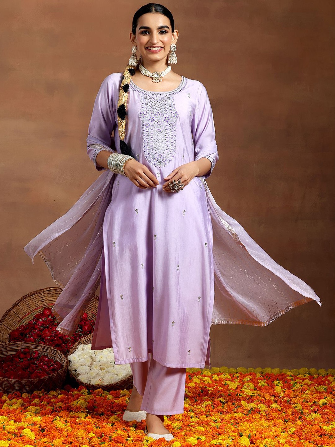 Libas Floral Embroidered Thread Work Straight Kurta with Trousers & Dupatta, Lavender
Libas Floral Embroidered Thread Work Straight Kurta with Trousers & Dupatta, Lavender