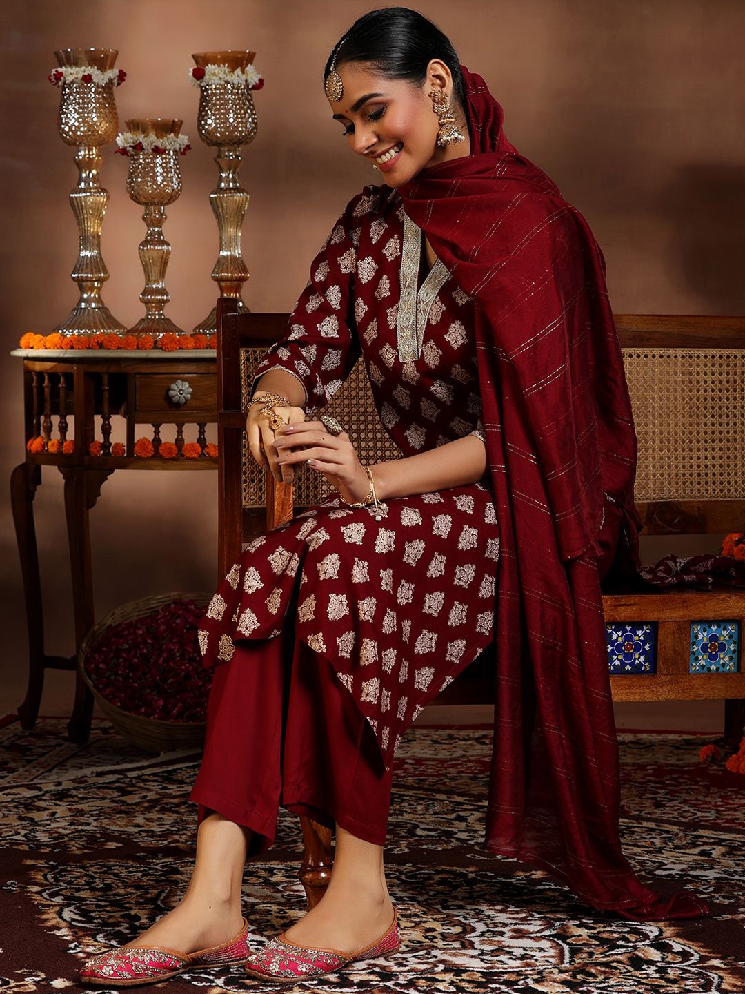 Libas Ethnic Motifs Printed Sequinned V-Neck Straight Kurta With Trouser & Dupatta, Maroon
Libas Ethnic Motifs Printed Sequinned V-Neck Straight Kurta With Trouser & Dupatta, Maroon