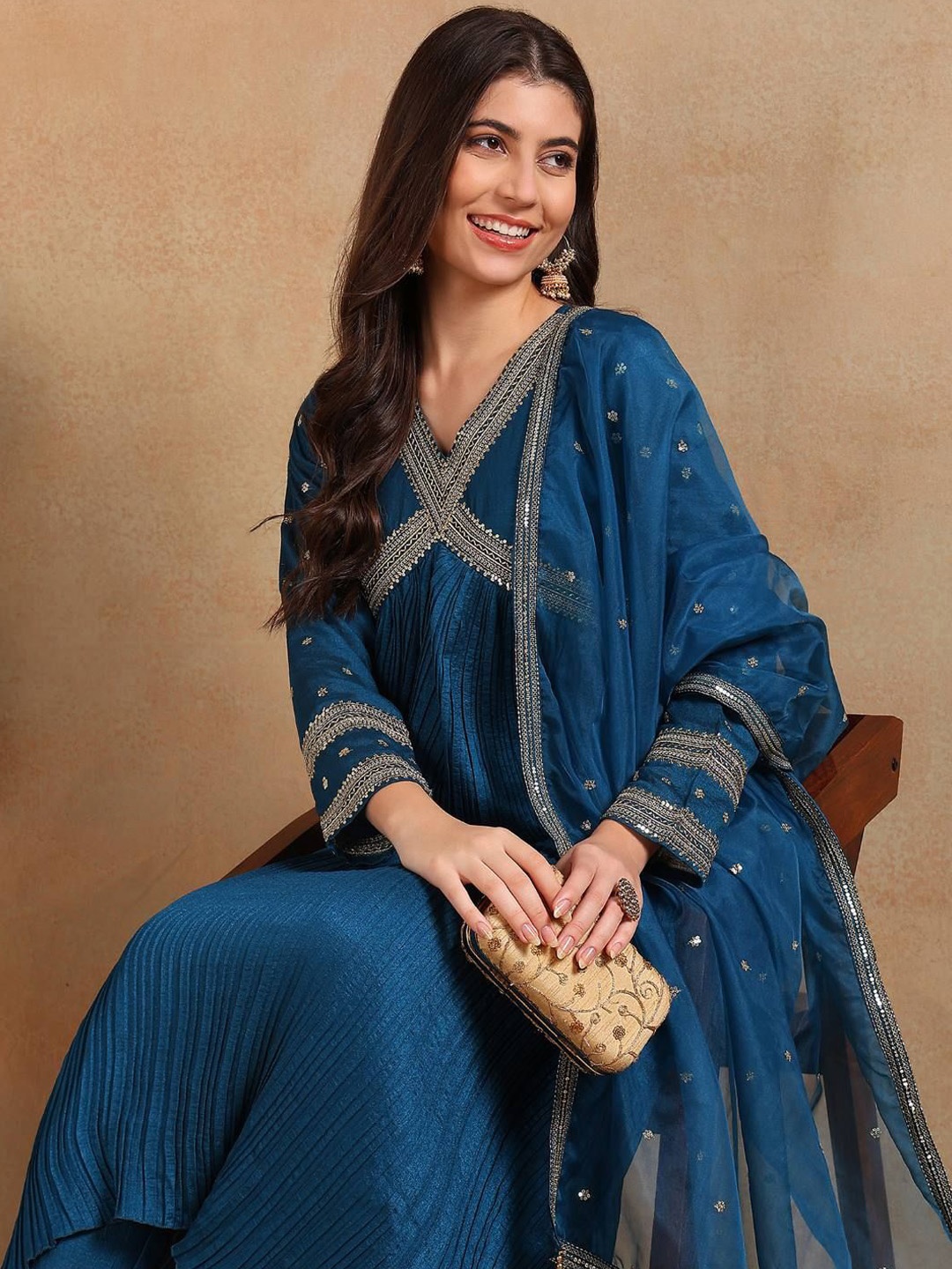 AHIKA Floral Yoke Design Pleated Sequinned Anarkali Kurta with Trousers & Dupatta, Blue
AHIKA Floral Yoke Design Pleated Sequinned Anarkali Kurta with Trousers & Dupatta, Blue