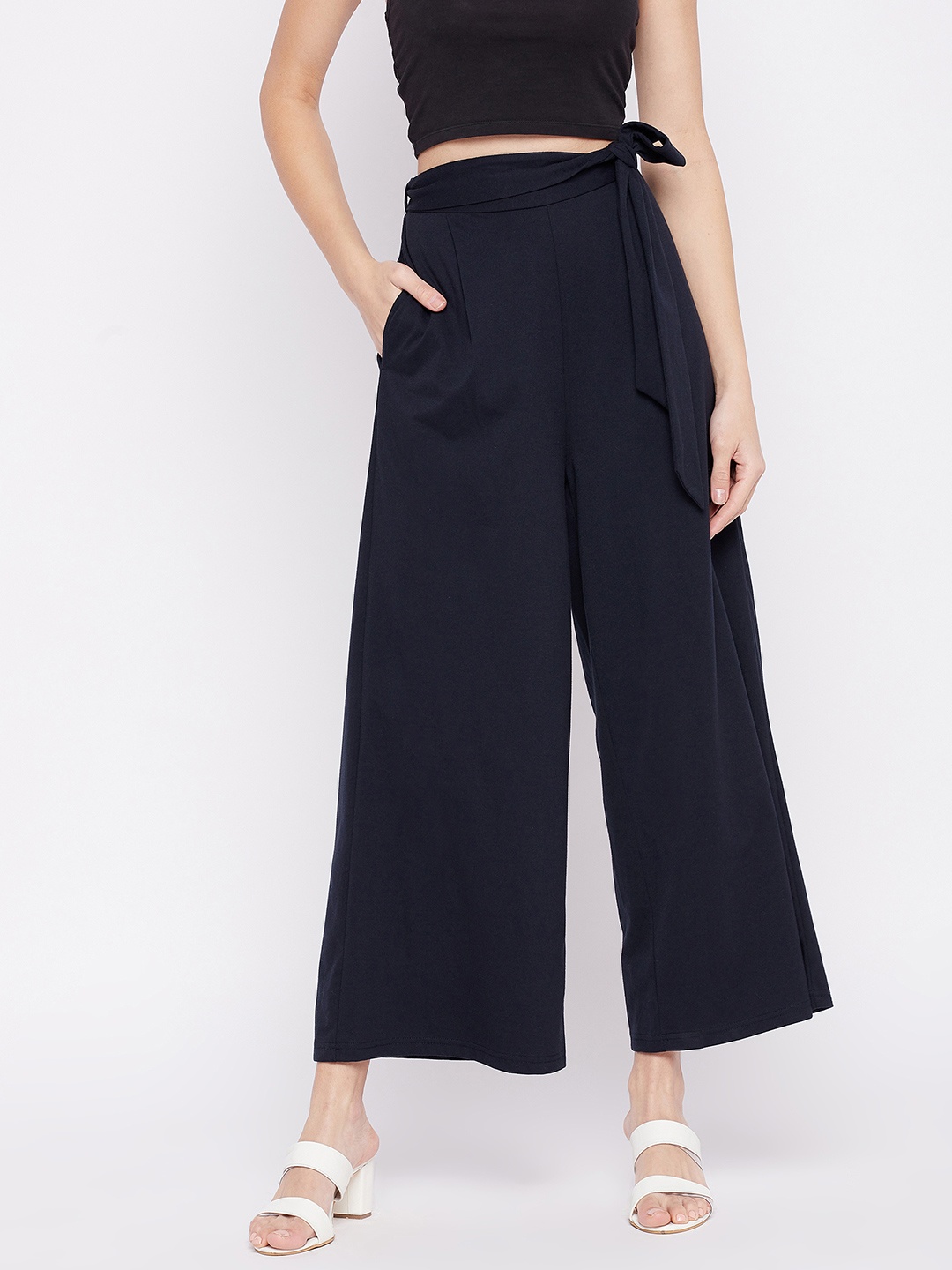 CHILL WINSTON Women Relaxed Straight Leg Straight Fit High-Rise Trousers, Navy blue
CHILL WINSTON Women Relaxed Straight Leg Straight Fit High-Rise Trousers, Navy blue