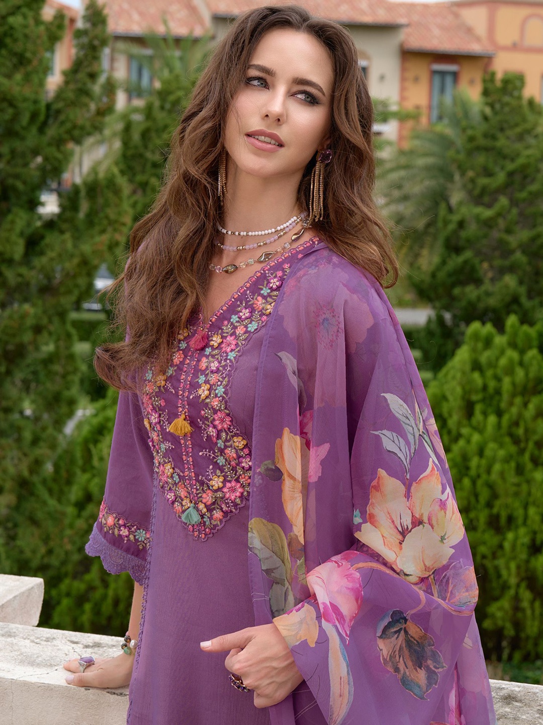 Indo Era Women Floral Embroidered Regular Thread Work Kurta with Trousers & With Dupatta, Purple
Indo Era Women Floral Embroidered Regular Thread Work Kurta with Trousers & With Dupatta, Purple
