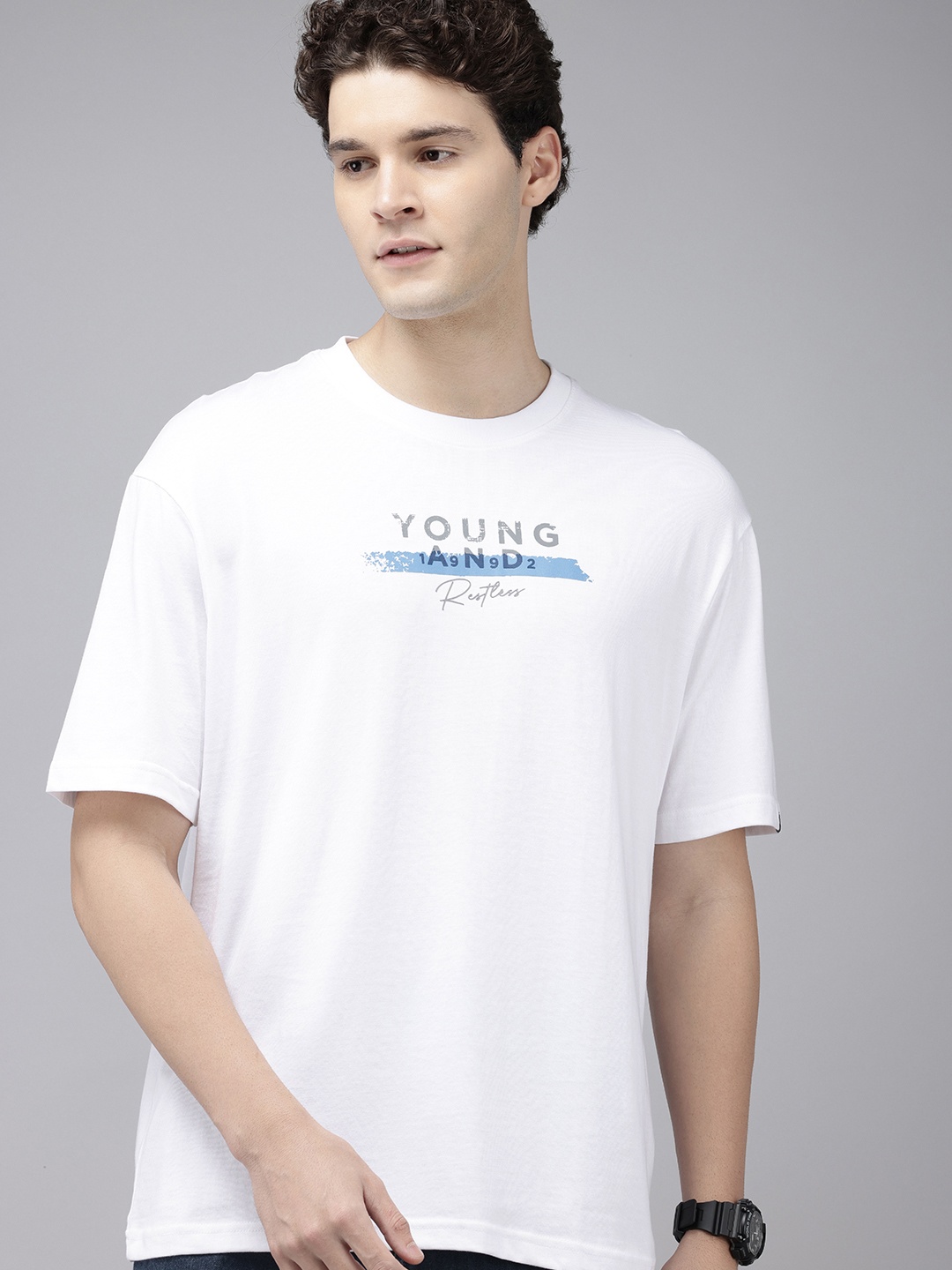 SPYKAR Brand Logo Printed Drop-Shoulder Sleeves Oversized T-shirt, White
SPYKAR Brand Logo Printed Drop-Shoulder Sleeves Oversized T-shirt, White