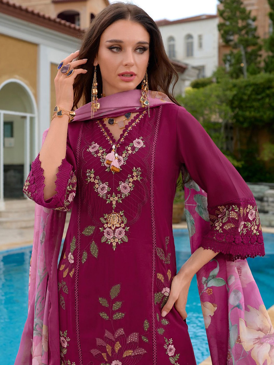 Indo Era Women Floral Embroidered Regular Thread Work Pure Silk Kurta with Trousers & With Dupatta, Red
Indo Era Women Floral Embroidered Regular Thread Work Pure Silk Kurta with Trousers & With Dupatta, Red