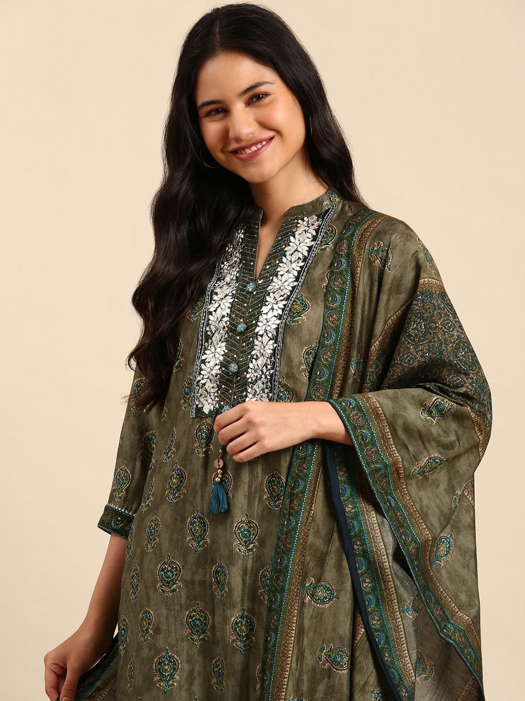 SHOWOFF Ethnic Motifs Embroidered Mirror Work Straight Kurta with Trousers & With Dupatta, Olive
SHOWOFF Ethnic Motifs Embroidered Mirror Work Straight Kurta with Trousers & With Dupatta, Olive