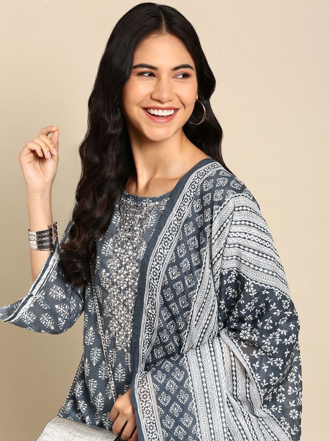 SHOWOFF Ethnic Motifs Printed Mirror Work Straight Kurta with Trousers & With Dupatta, Grey
SHOWOFF Ethnic Motifs Printed Mirror Work Straight Kurta with Trousers & With Dupatta, Grey