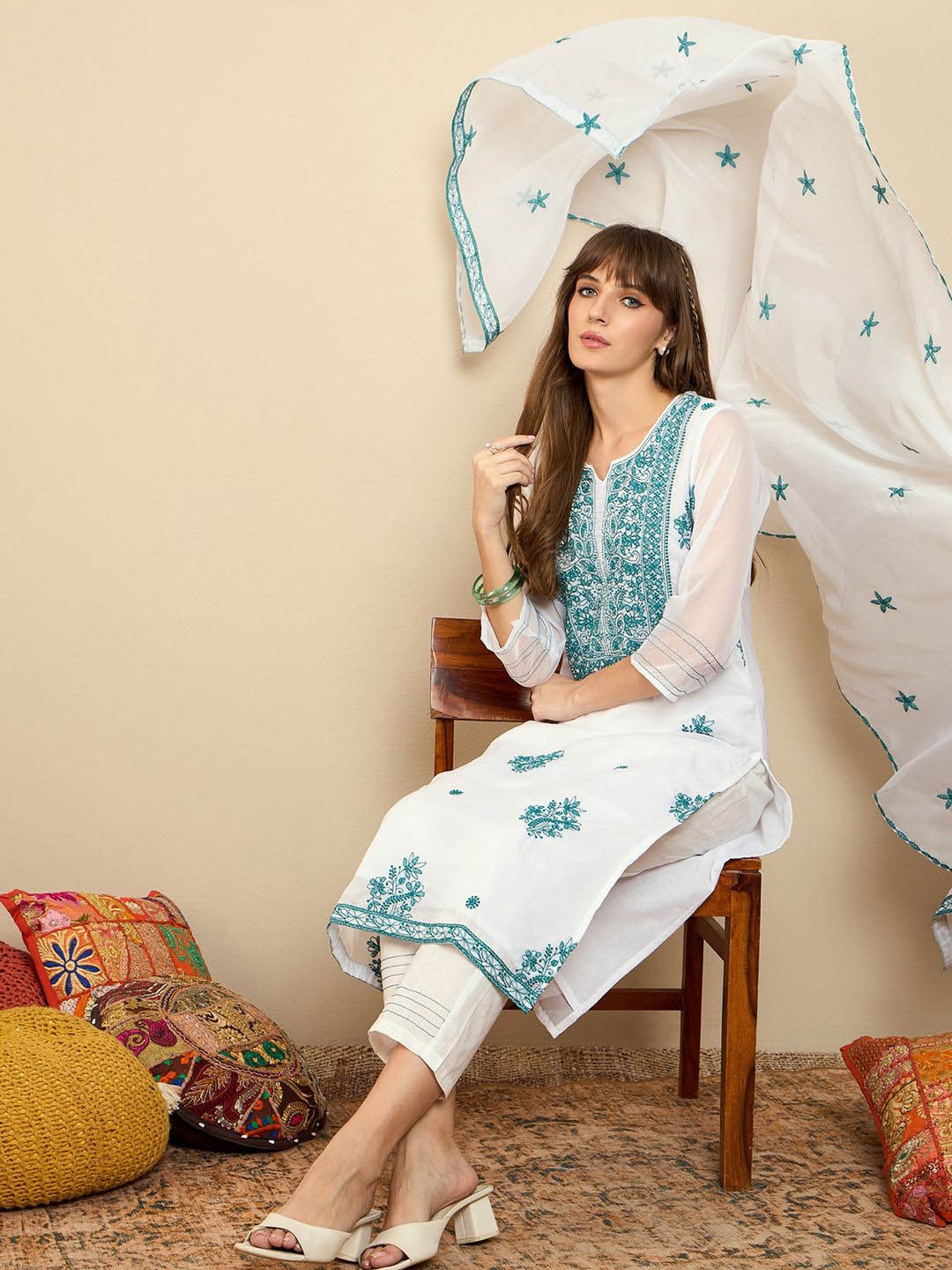 Indo Era Floral Embroidered Thread Work Organza Straight Kurta With Trousers & Dupatta, White
Indo Era Floral Embroidered Thread Work Organza Straight Kurta With Trousers & Dupatta, White
