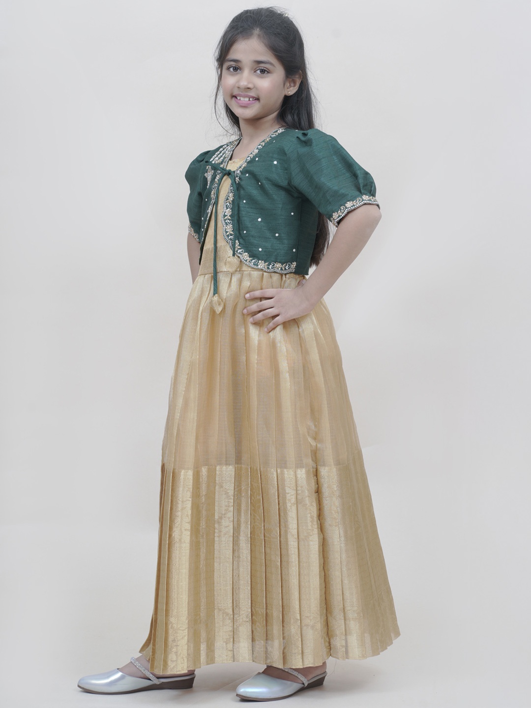 Sangria Round Neck Embroidered Thread Work Fit & Flare Maxi Dress With Jacket, Beige
Sangria Round Neck Embroidered Thread Work Fit & Flare Maxi Dress With Jacket, Beige